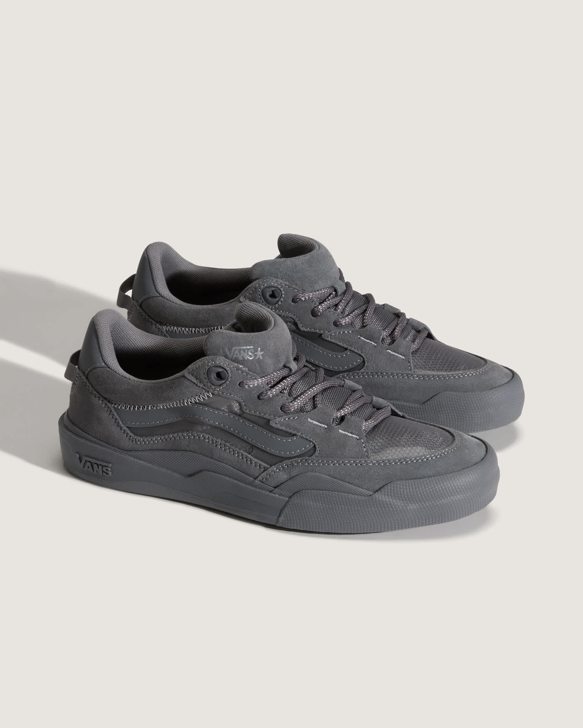 Skate 2 Wayvee Schuh by Atiba Jefferson VANS Grau ALT1