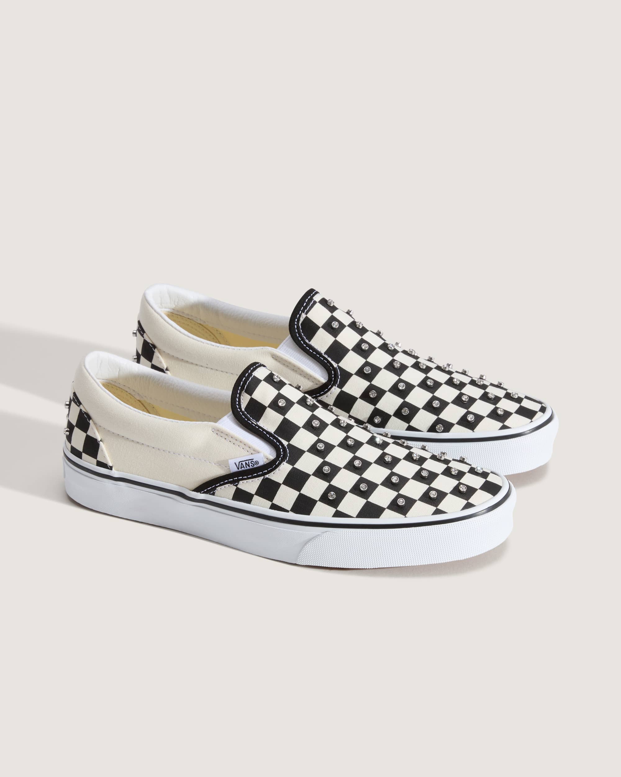 Zapatillas SlipOn Checkerboard VANS Negro ALT1