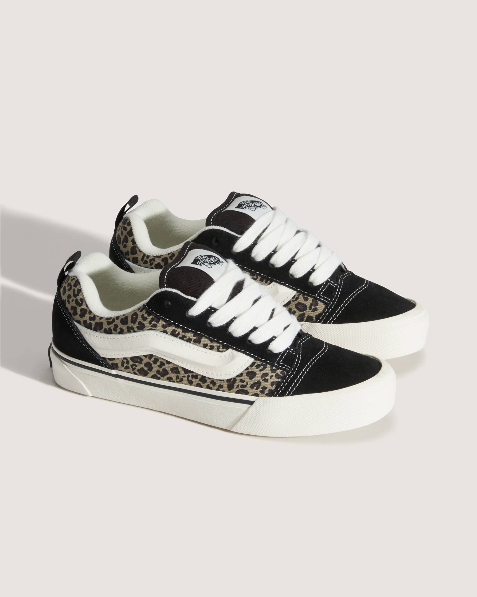 Zapatillas Knu Skool VANS Negro ALT1