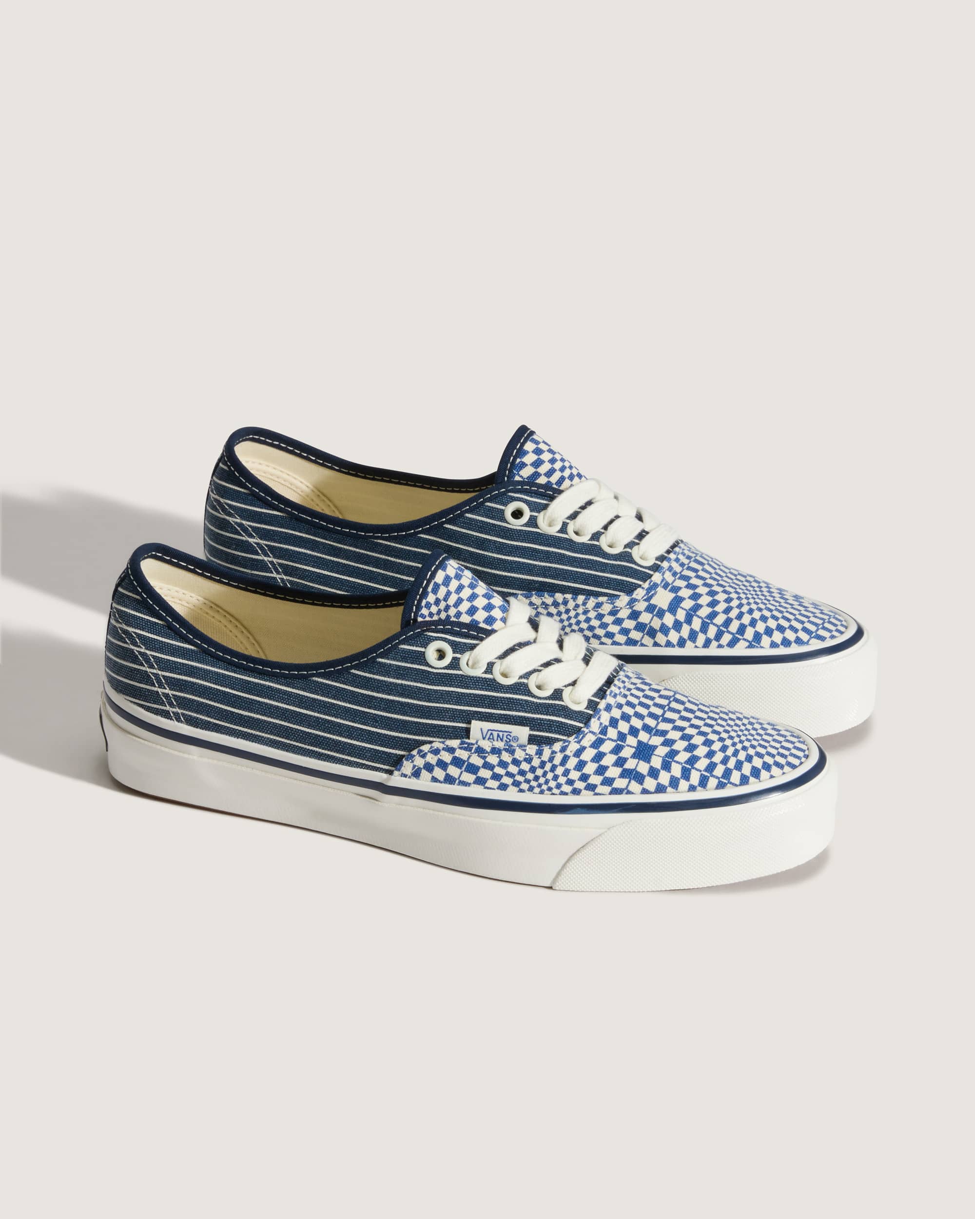 Premium Authentic Schuhe VANS Multicolour ALT1