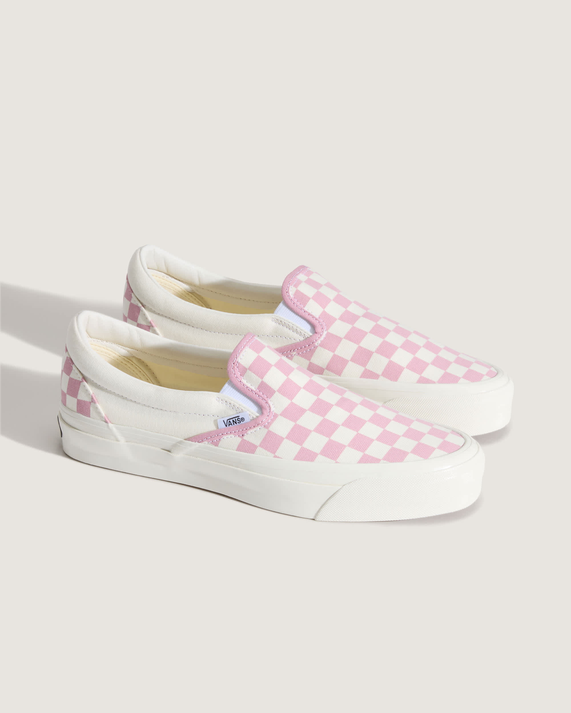 Chaussures premium Classic SlipOn VANS Rose ALT1
