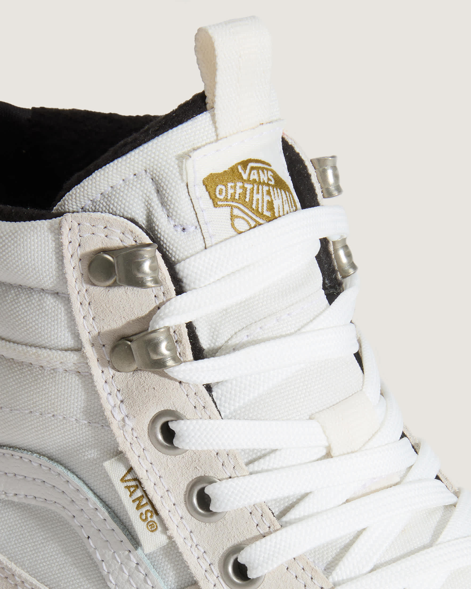 Sk8Hi Waterproof Insulated Schuhe VANS Wei ALT7