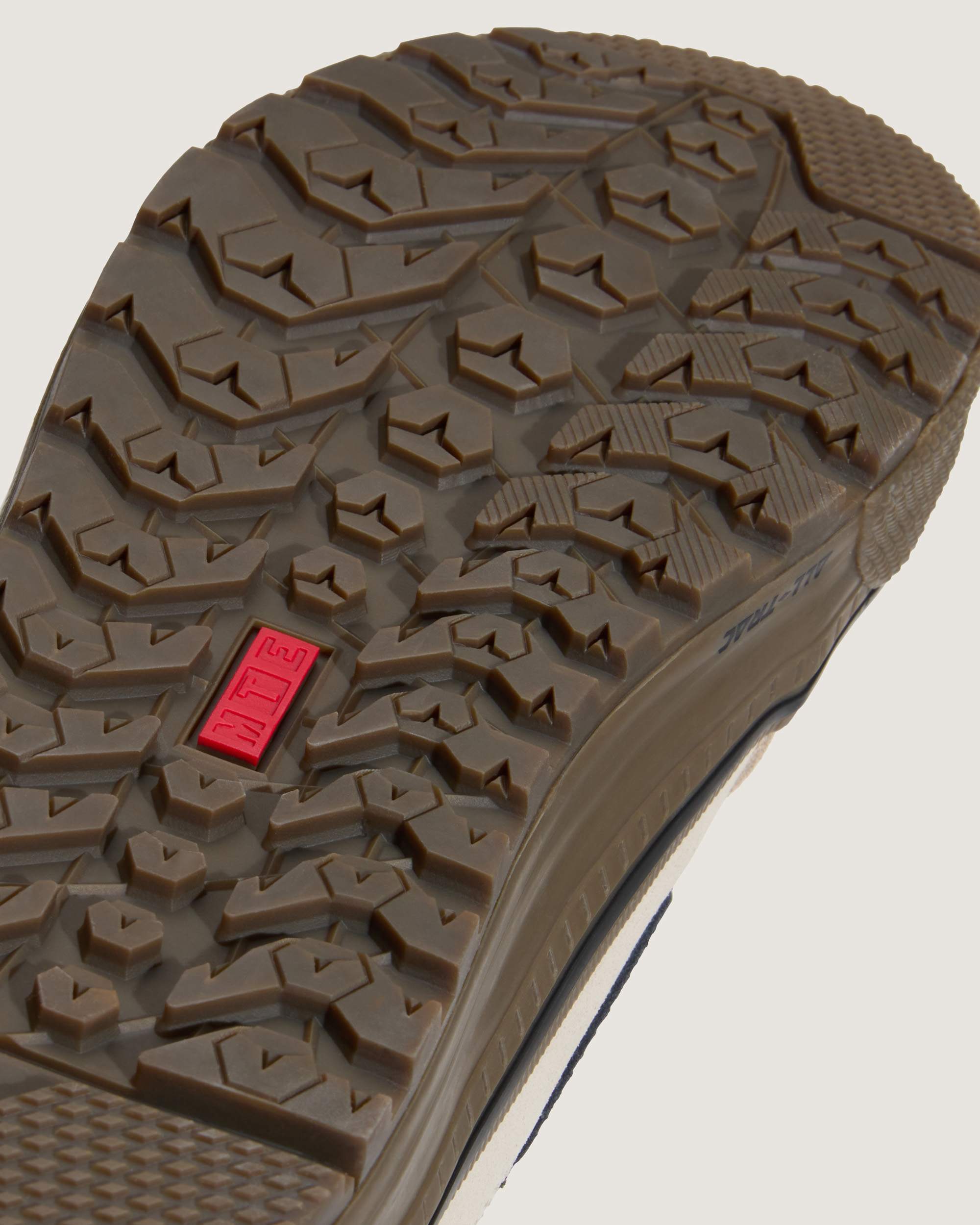 Chaussures isolantes impermables Sk8Hi VANS Blanc ALT6