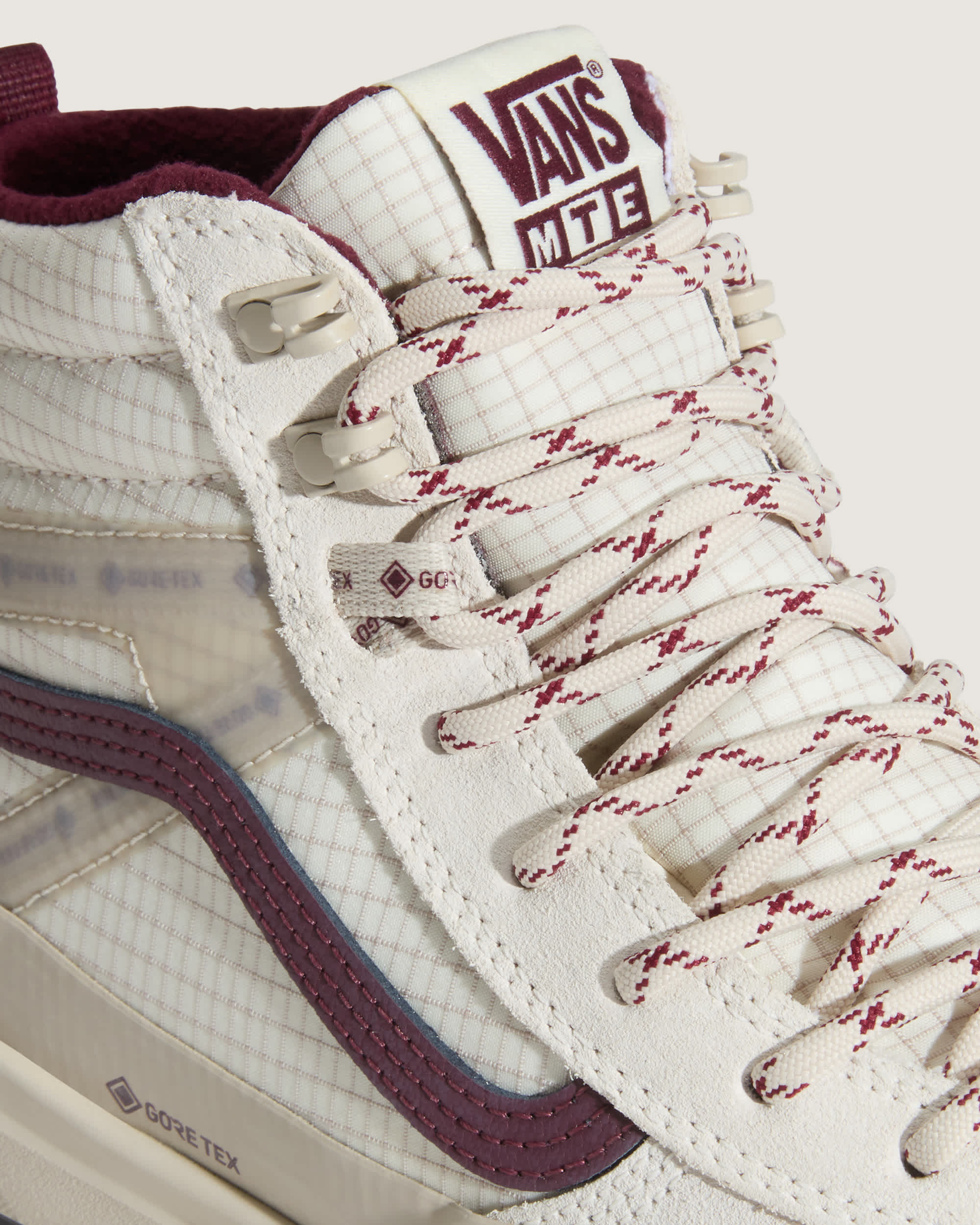 Sk8Hi GORETEX Insulated Schuhe VANS Wei ALT7