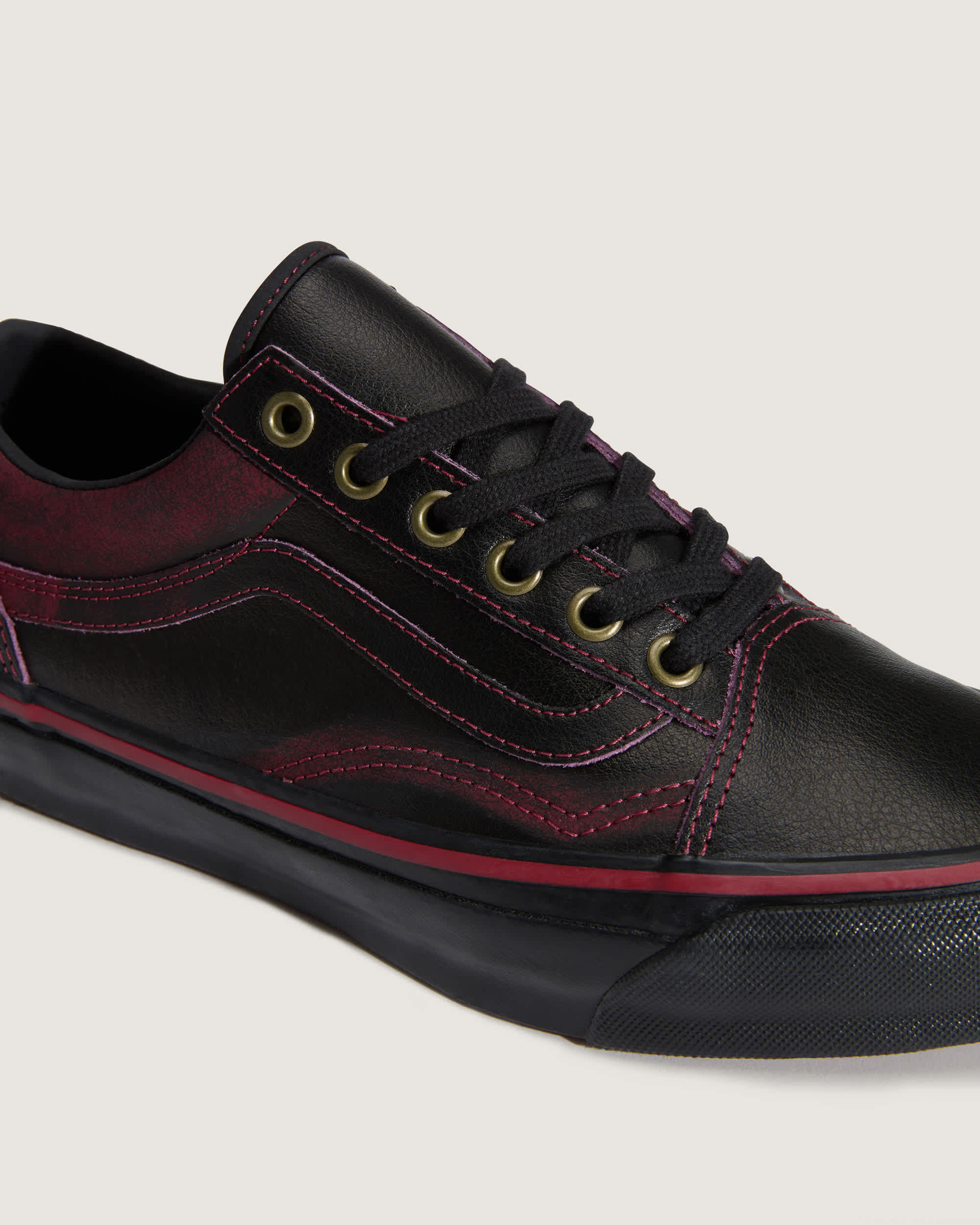 Chaussures Premium Old Skool Tania VANS Rouge ALT6