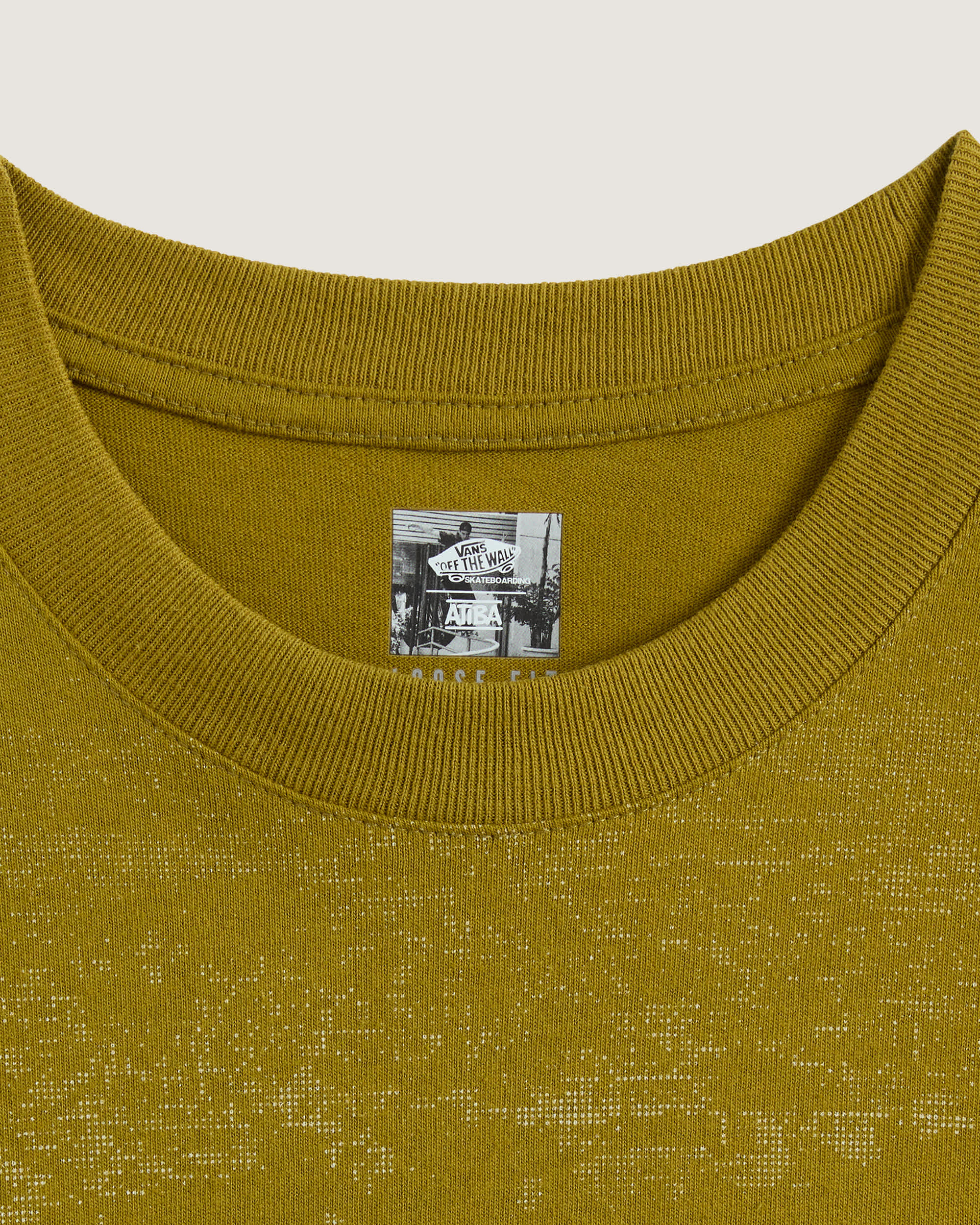 Kurzes Skate Hillz Bomb TShirt by Atiba Jefferson VANS Gold ALT2