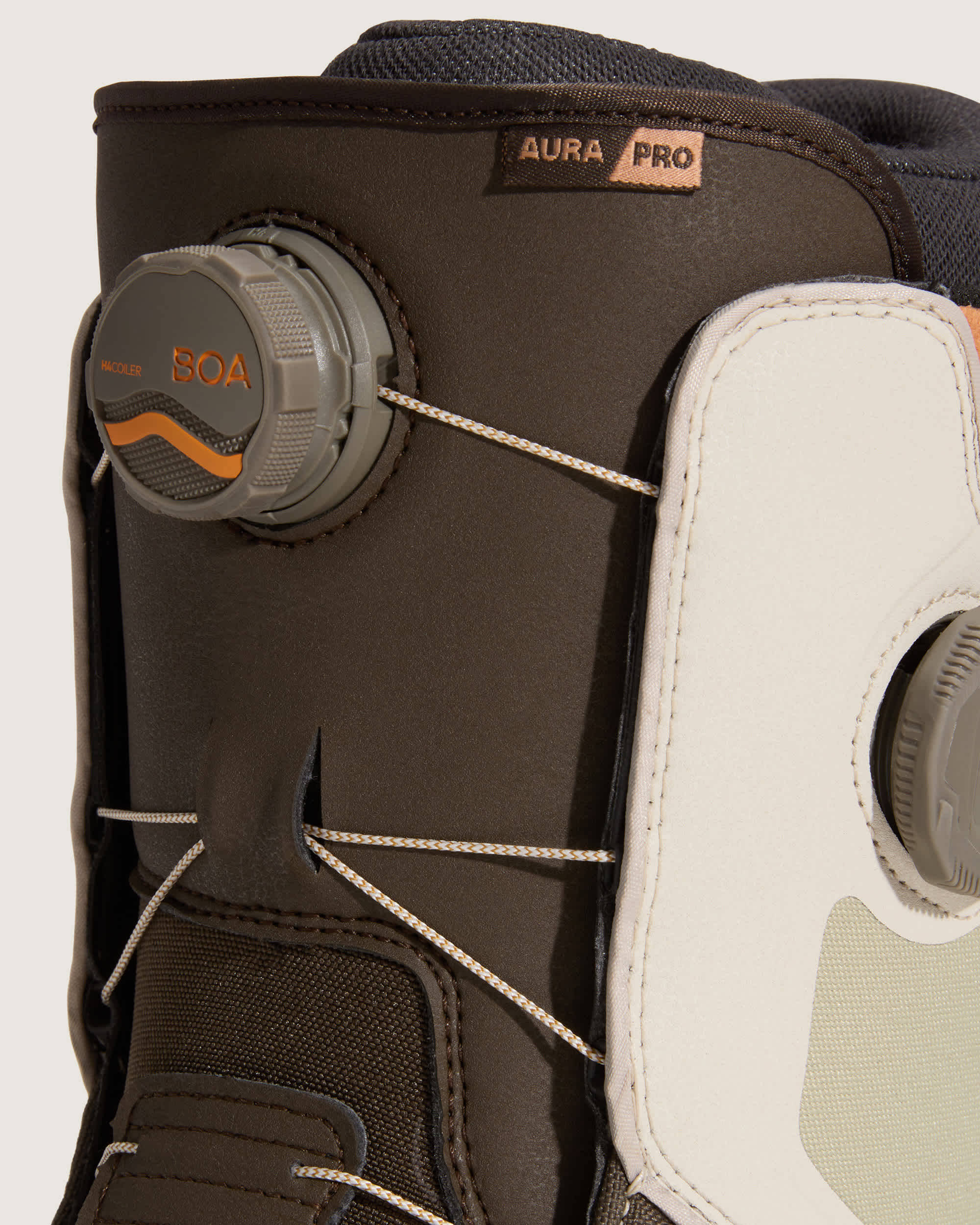 Aura Pro Snowboard Boots VANS Braun ALT7