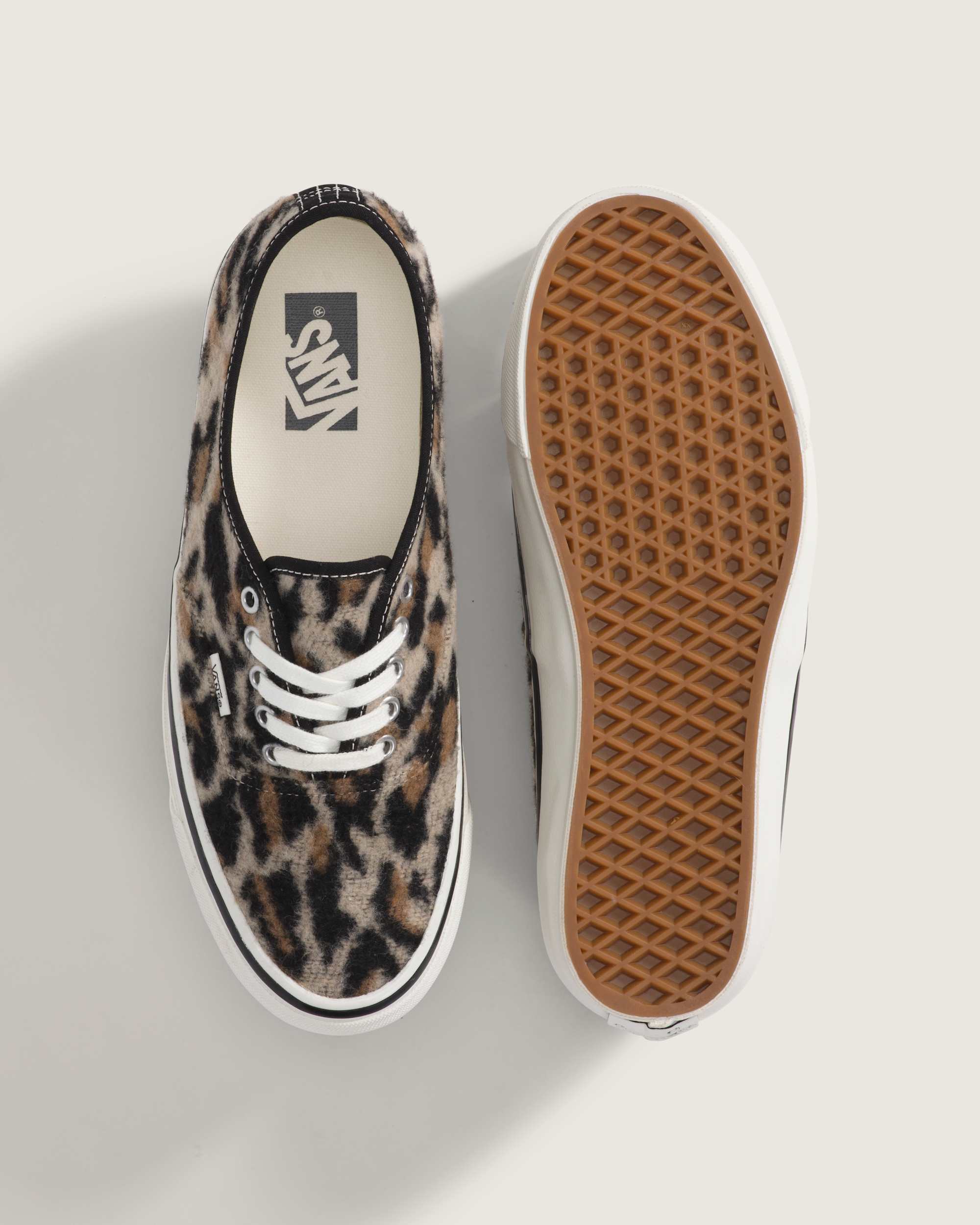 Chaussures Premium Authentic VANS NoirMarron ALT2