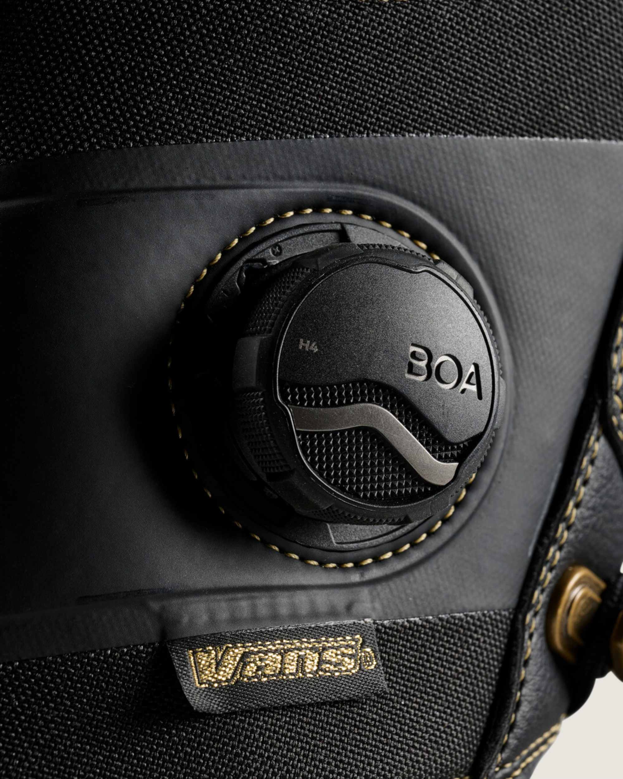 Invado Pro Snowboard Boot VANS Black ALT4