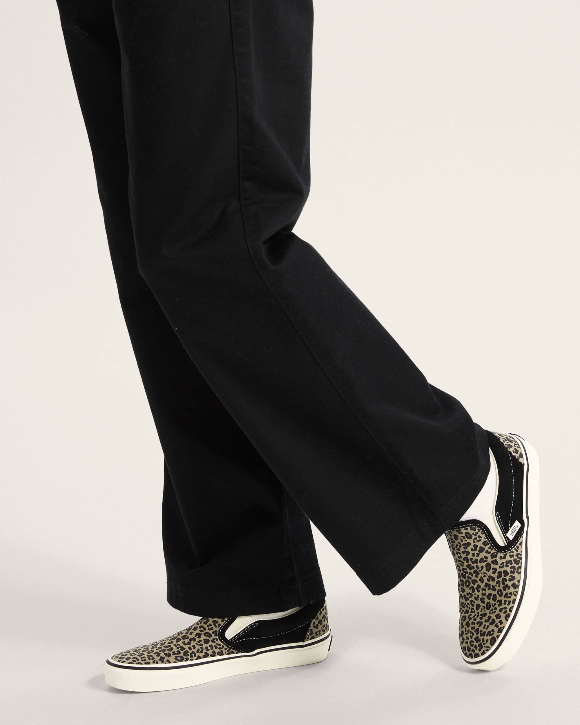 Chaussures Classic SlipOn VANS Noir ALT4