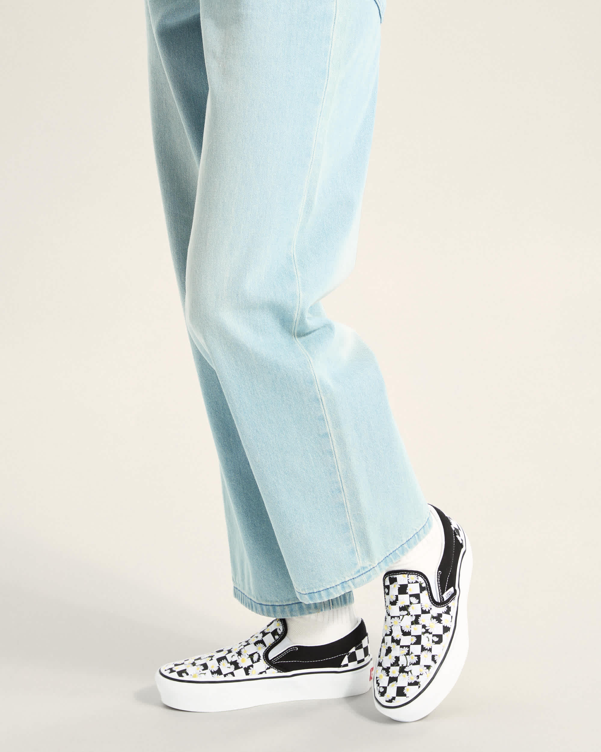 Zapatillas Classic SlipOn con plataforma VANS Negro ALT4