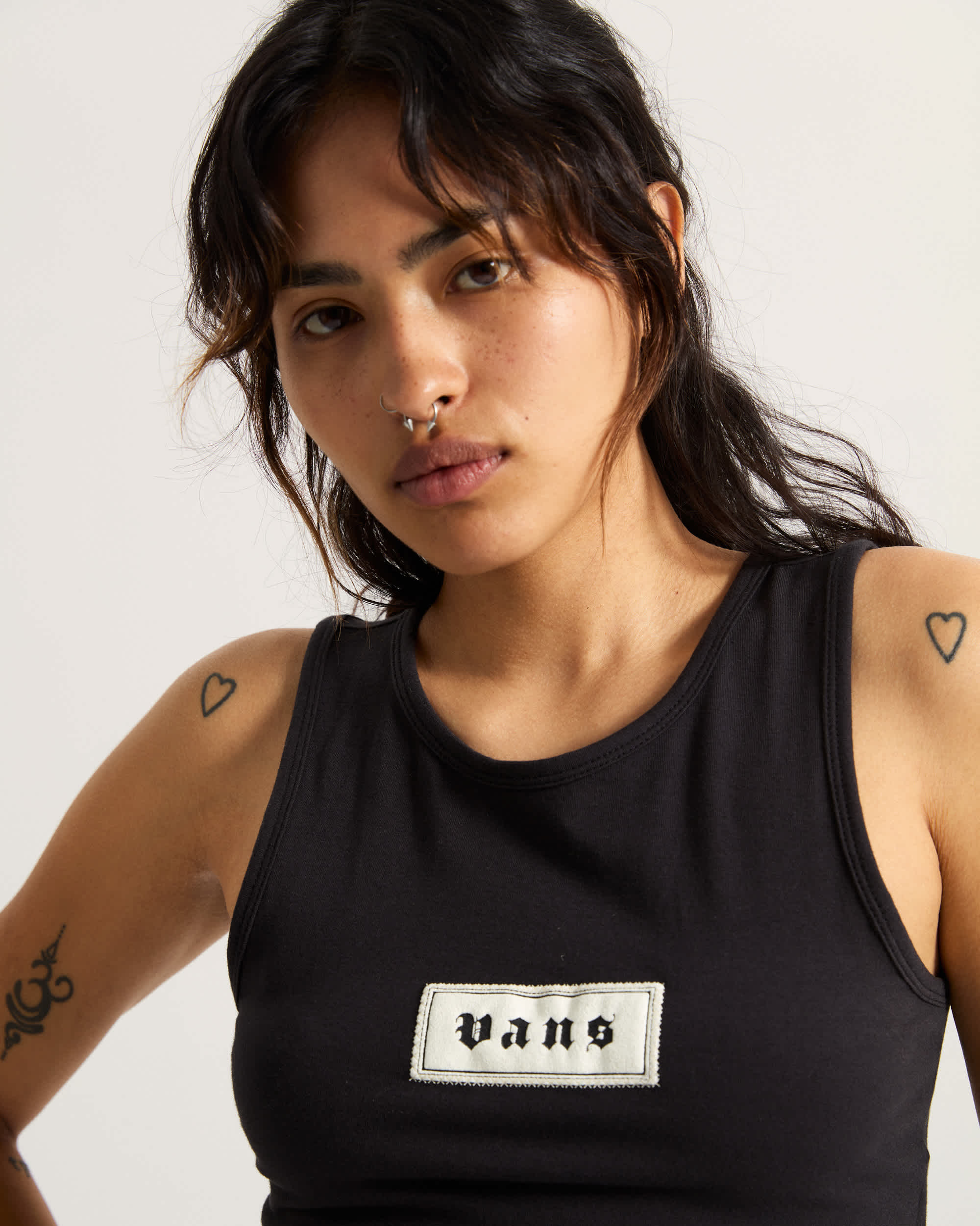 Top sem mangas justo Upworn VANS Preto ALT5