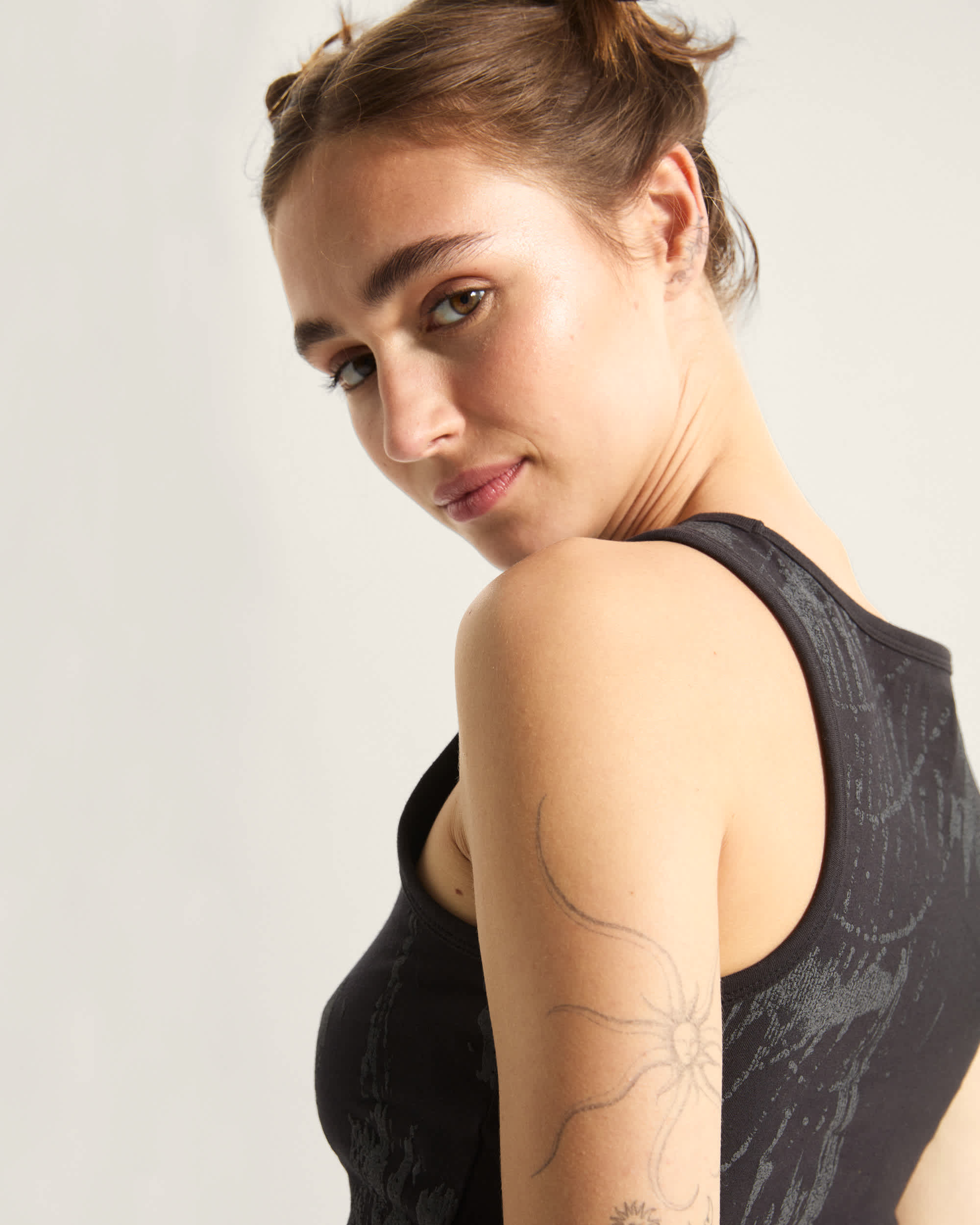 Monotonic tailliertes Tanktop VANS Schwarz ALT6