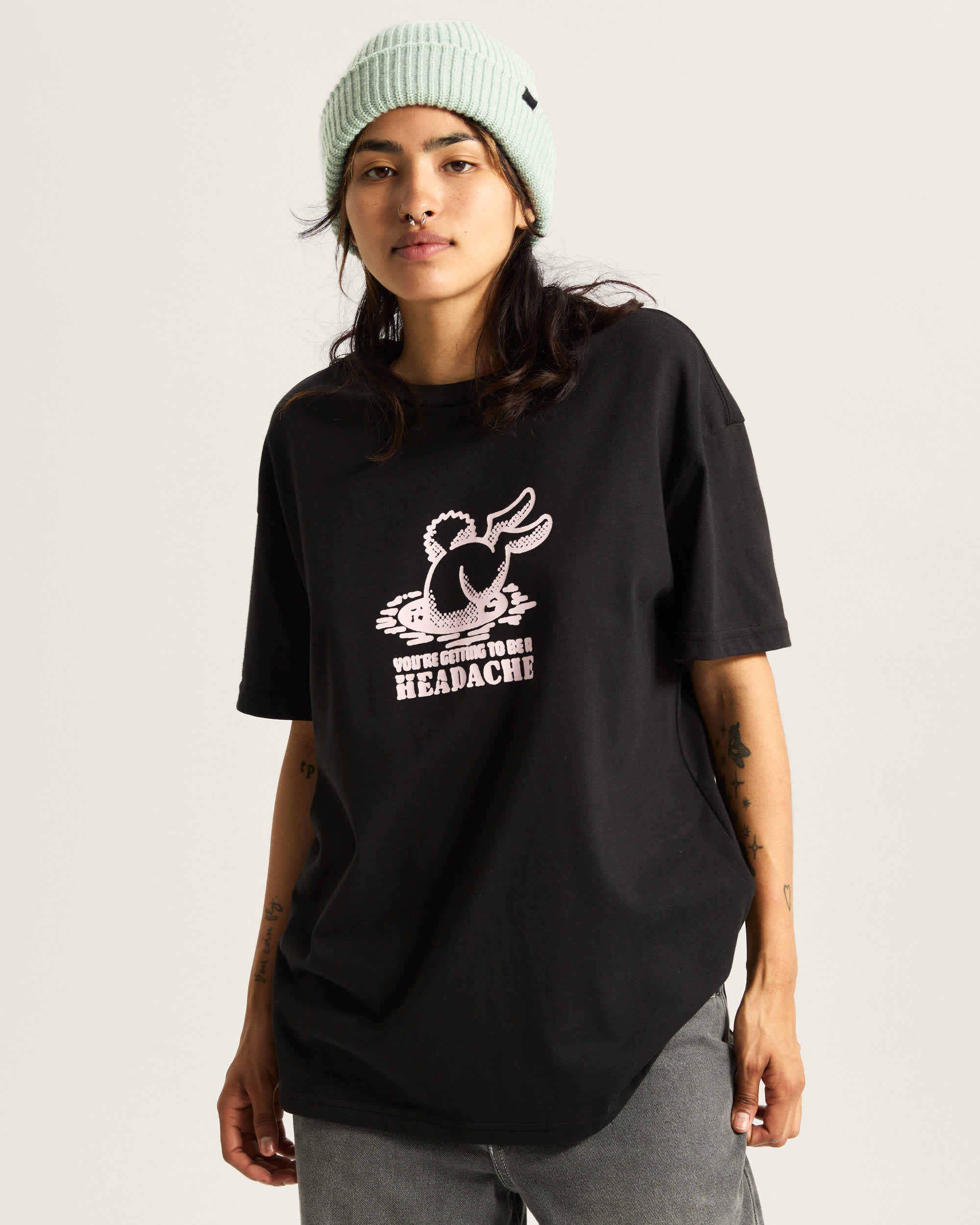 Tshirt Down The Rabbit Hole VANS Preto ALT2