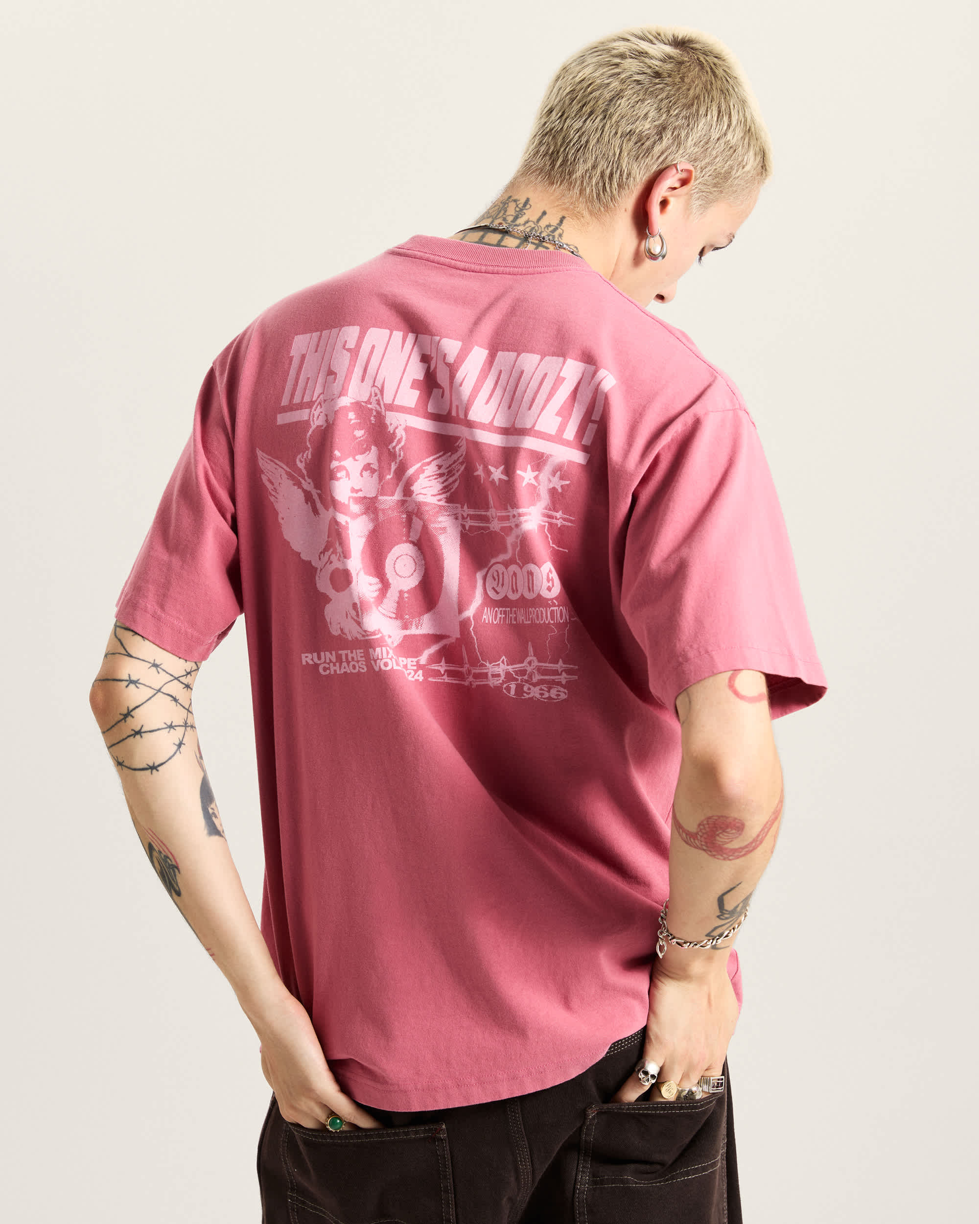 Earthbound TShirt VANS Rosa ALT3