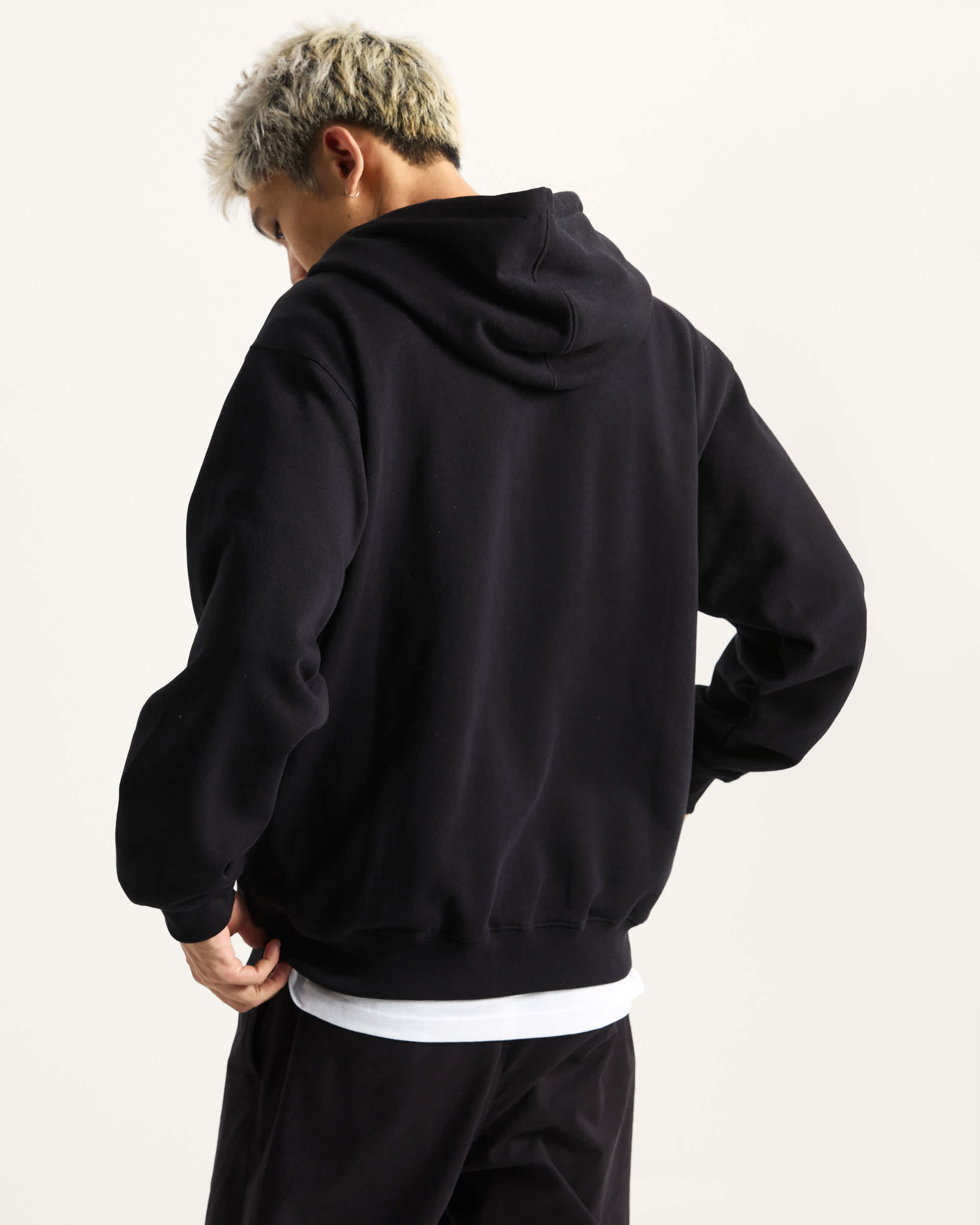 Left Chest II Logo Hoodie VANS Schwarz ALT3