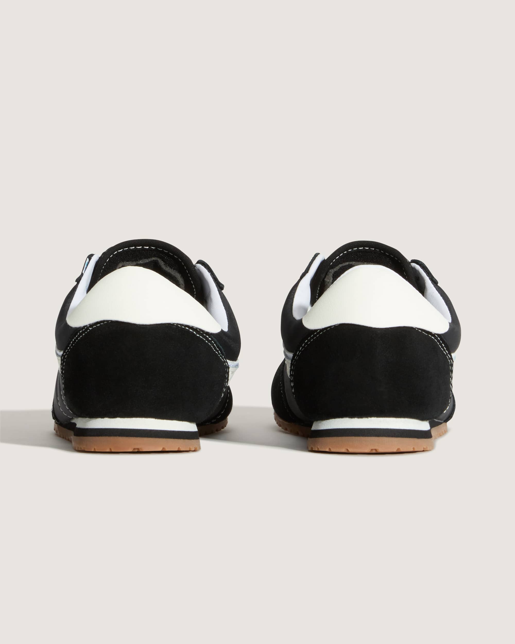 Super Lowpro Shoes VANS Black ALT3