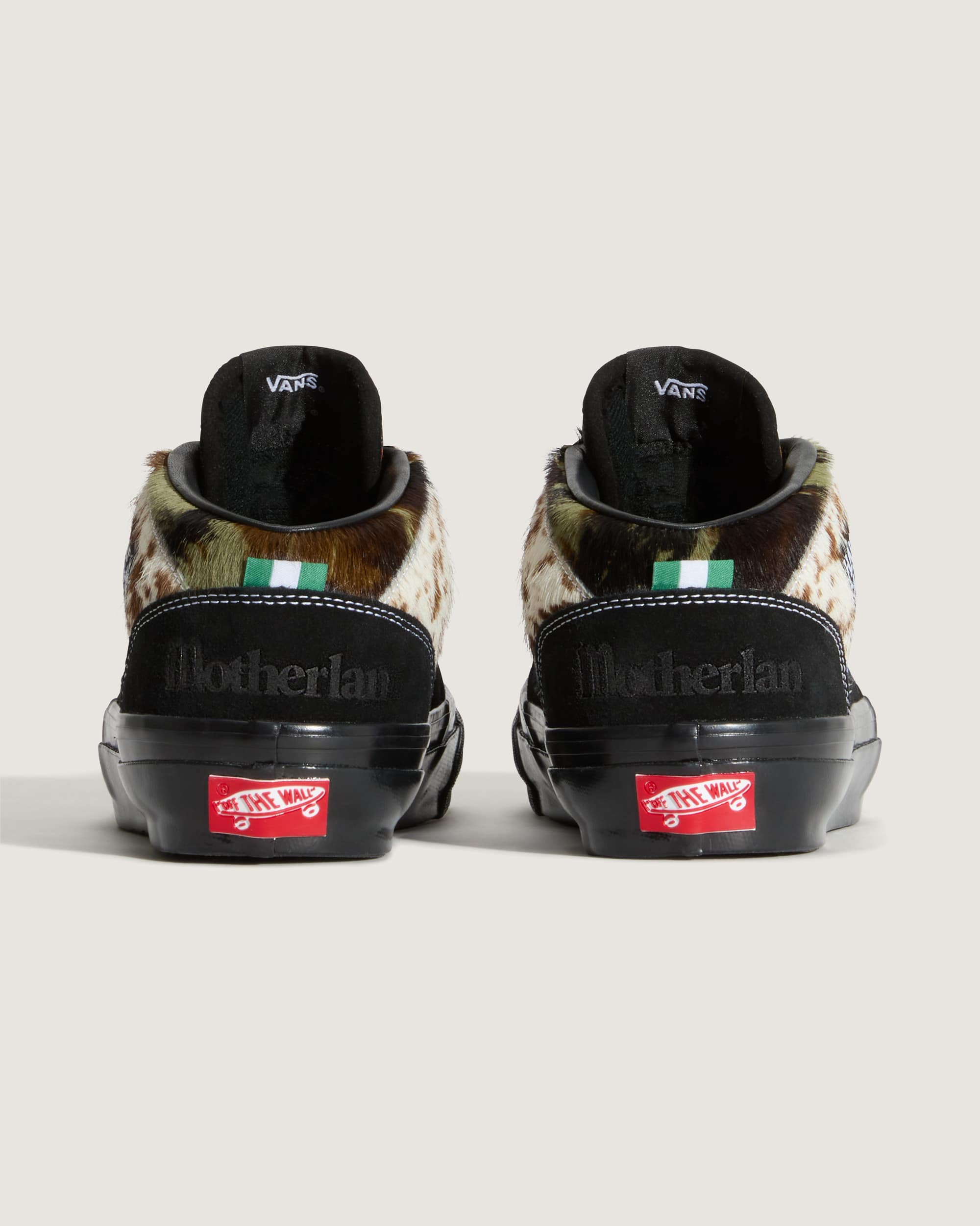 Scarpe Premium Half Cab OTW x Motherlan VANS Nero ALT3