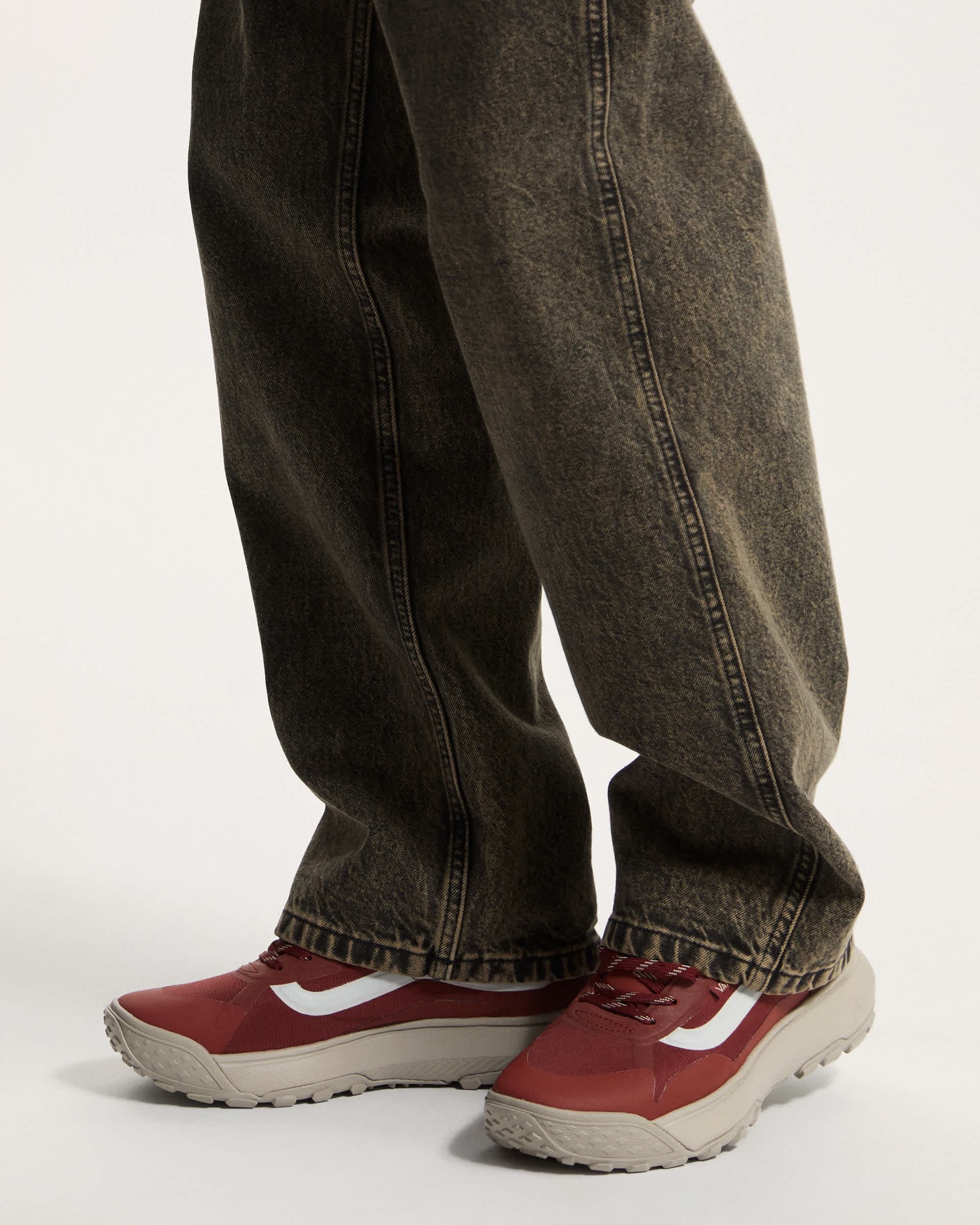 Crosspath Shoes VANS Red ALT4