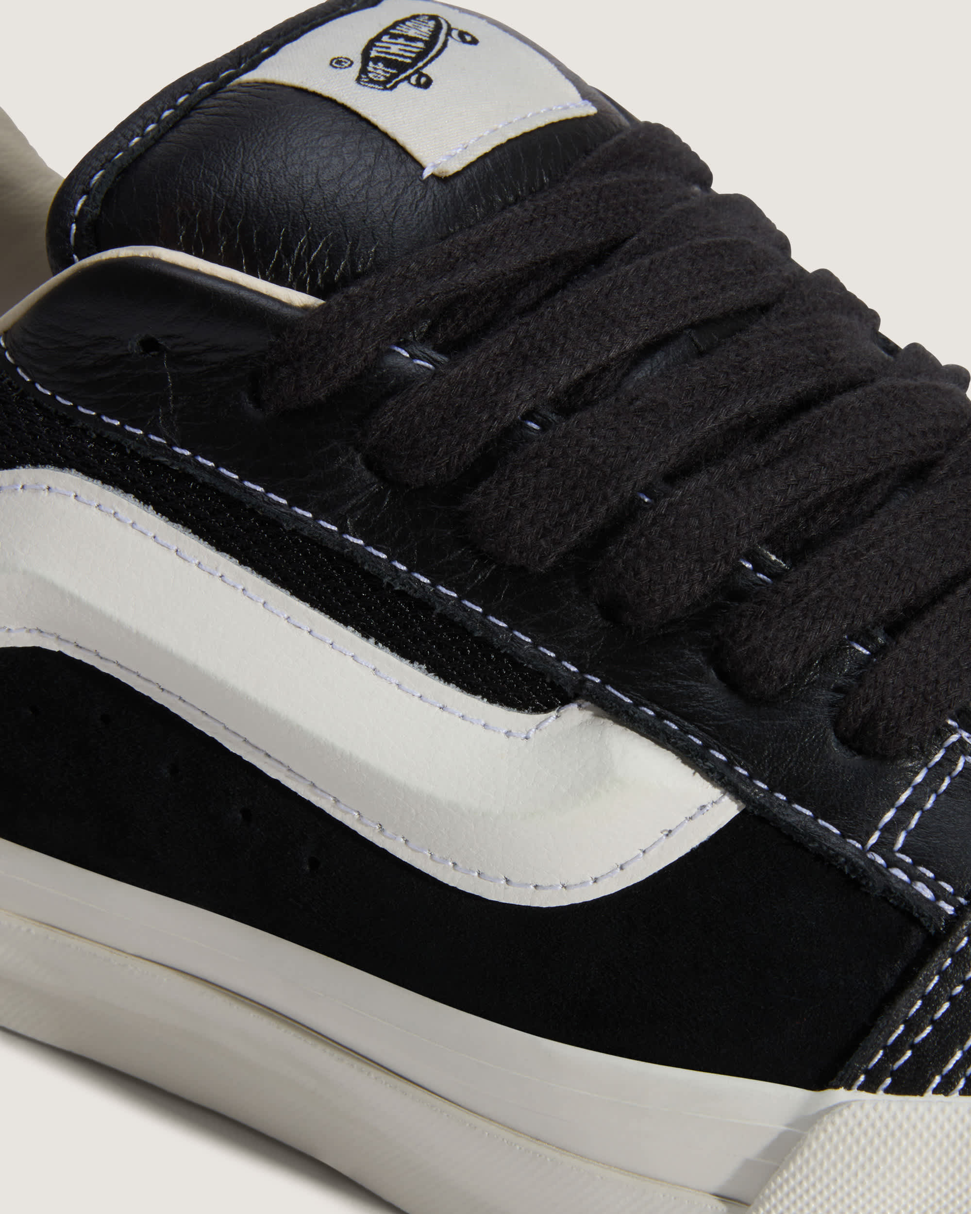 Premium Knu Skool Lederschuhe VANS Schwarz ALT6