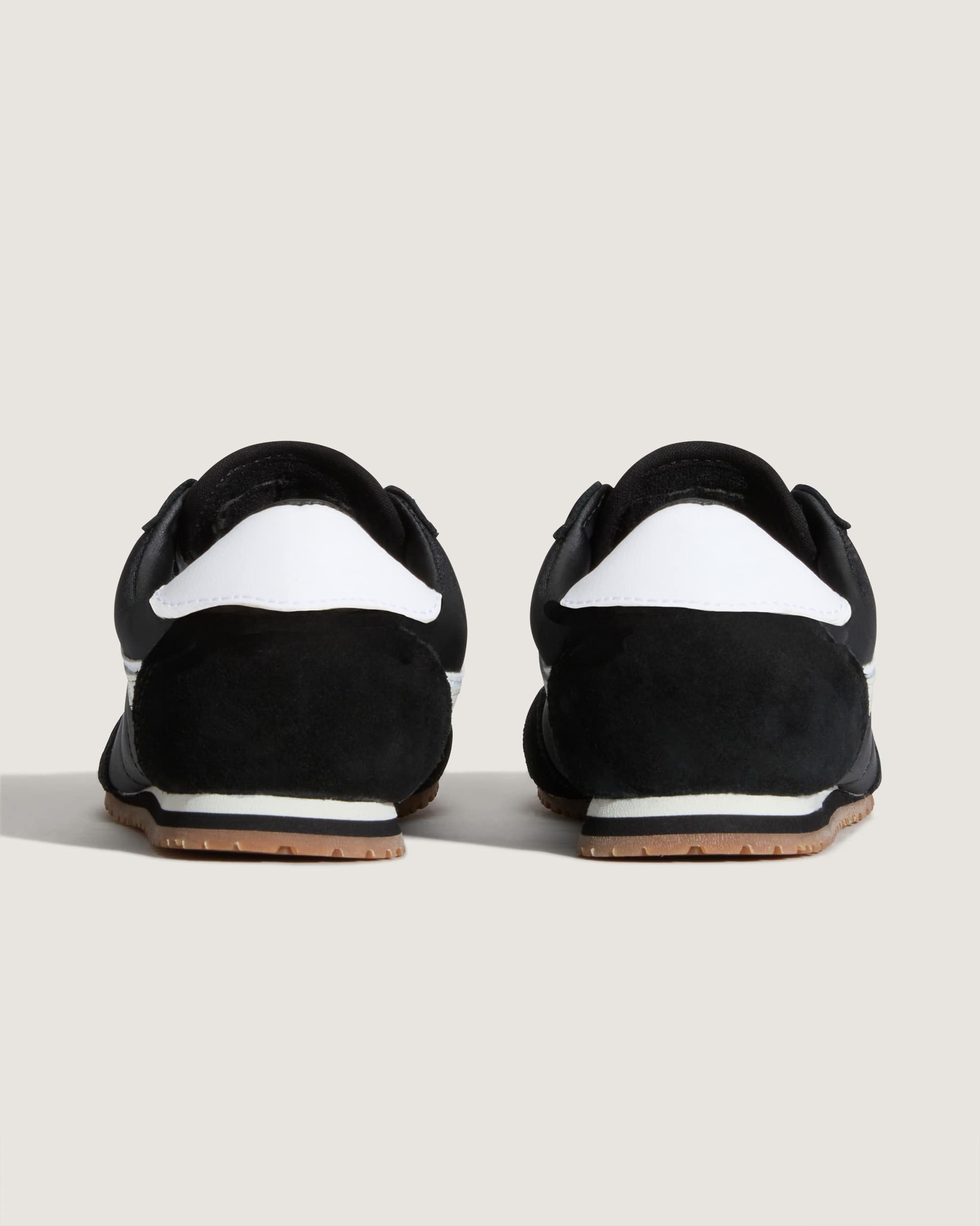 Super Lowpro Shoes VANS Black ALT3