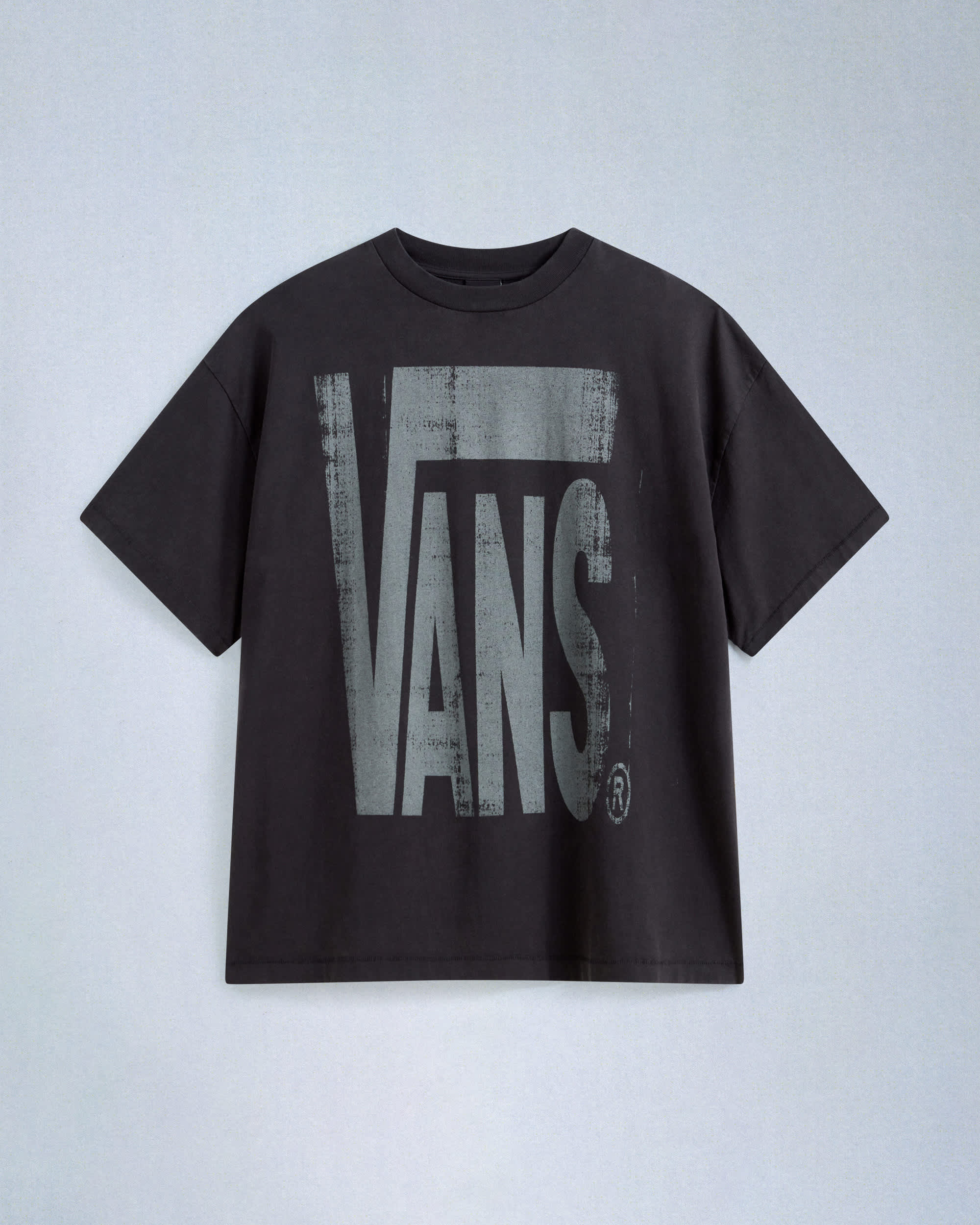 Act Of Disagreement Brushed Logo TShirt VANS Schwarz HERO