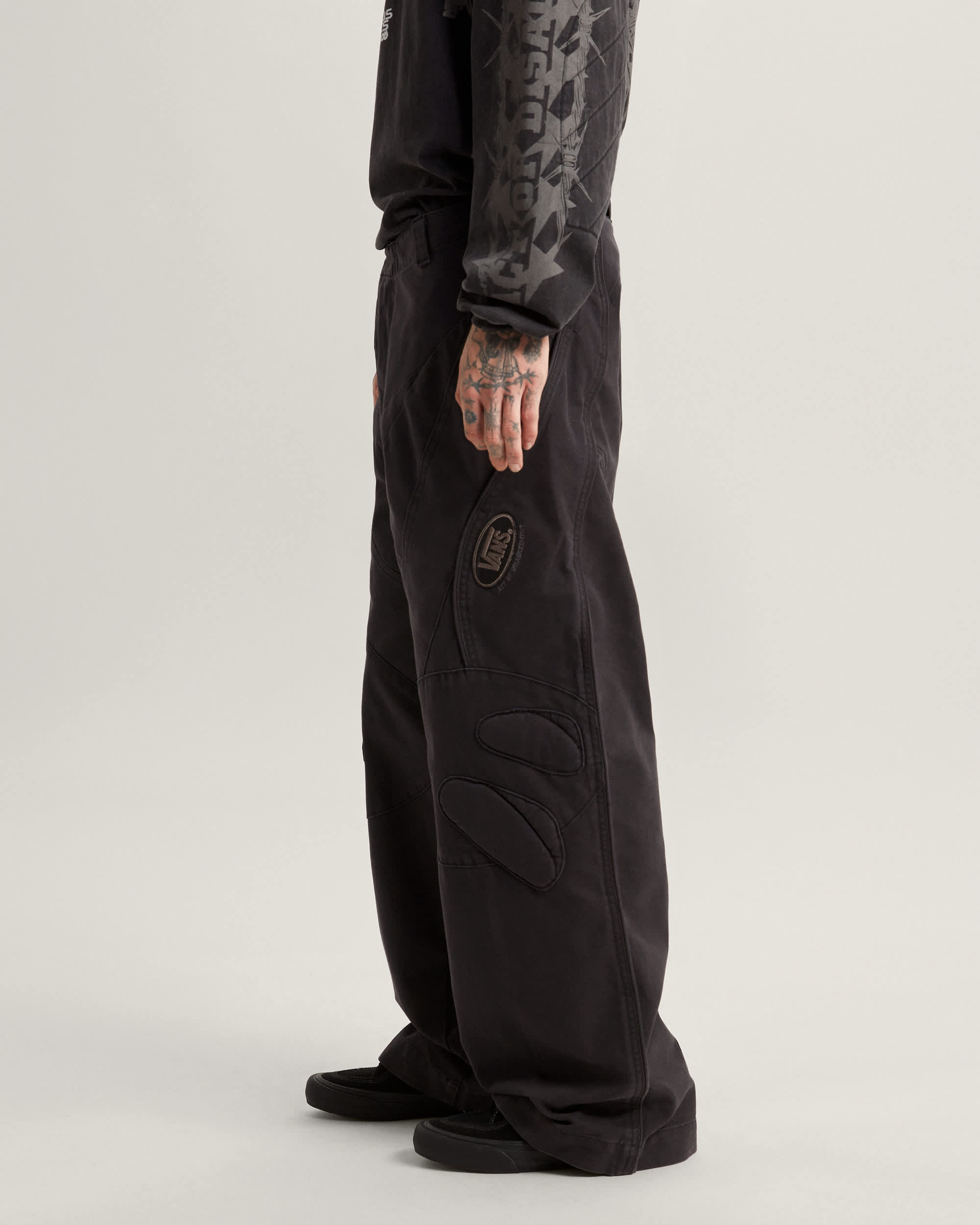 Act of Disagreement Racing Hose VANS Schwarz ALT4