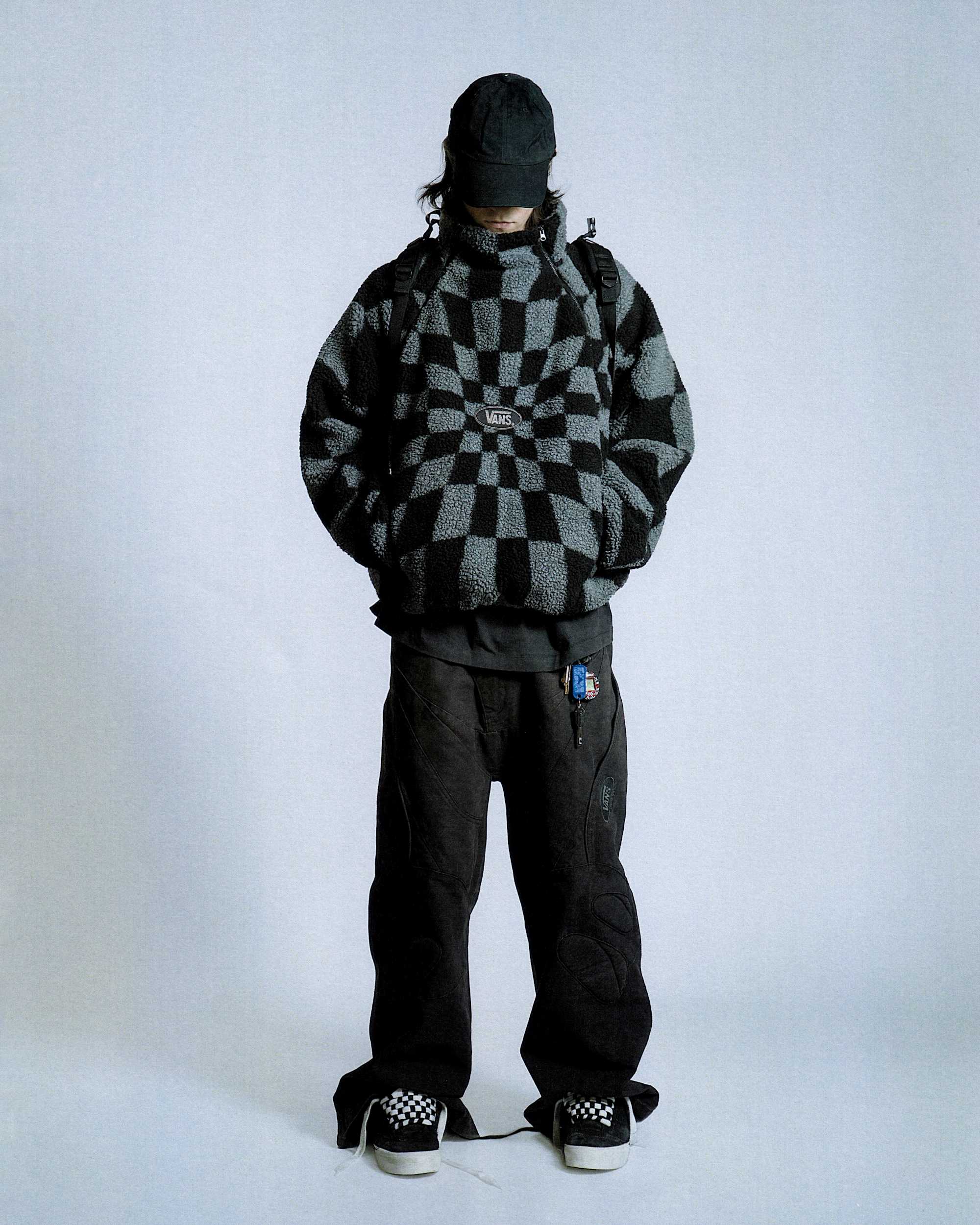 Act Of Disagreement Relief Fleece VANS Grey ALT3