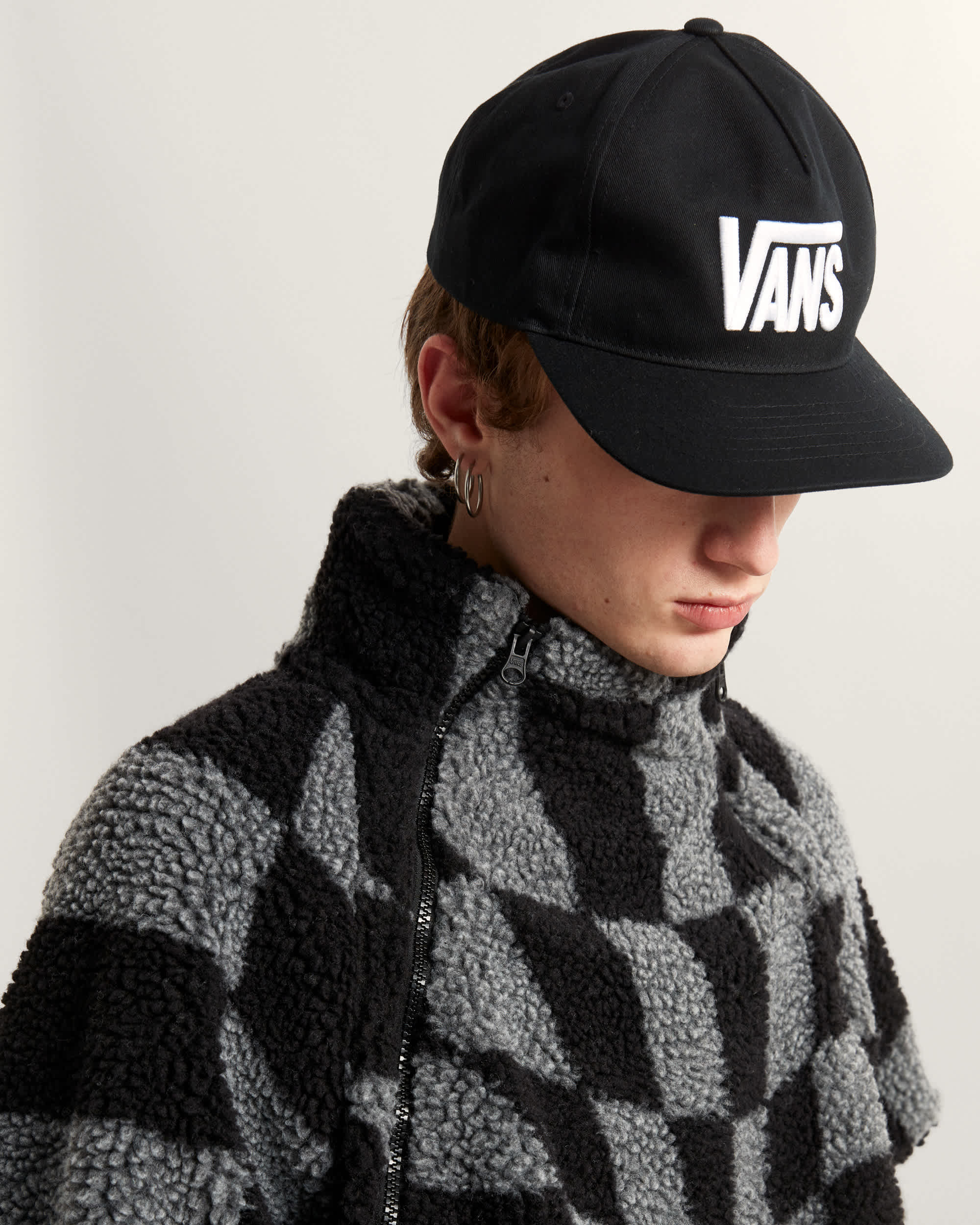 Act Of Disagreement Relief Fleece VANS Grey ALT6