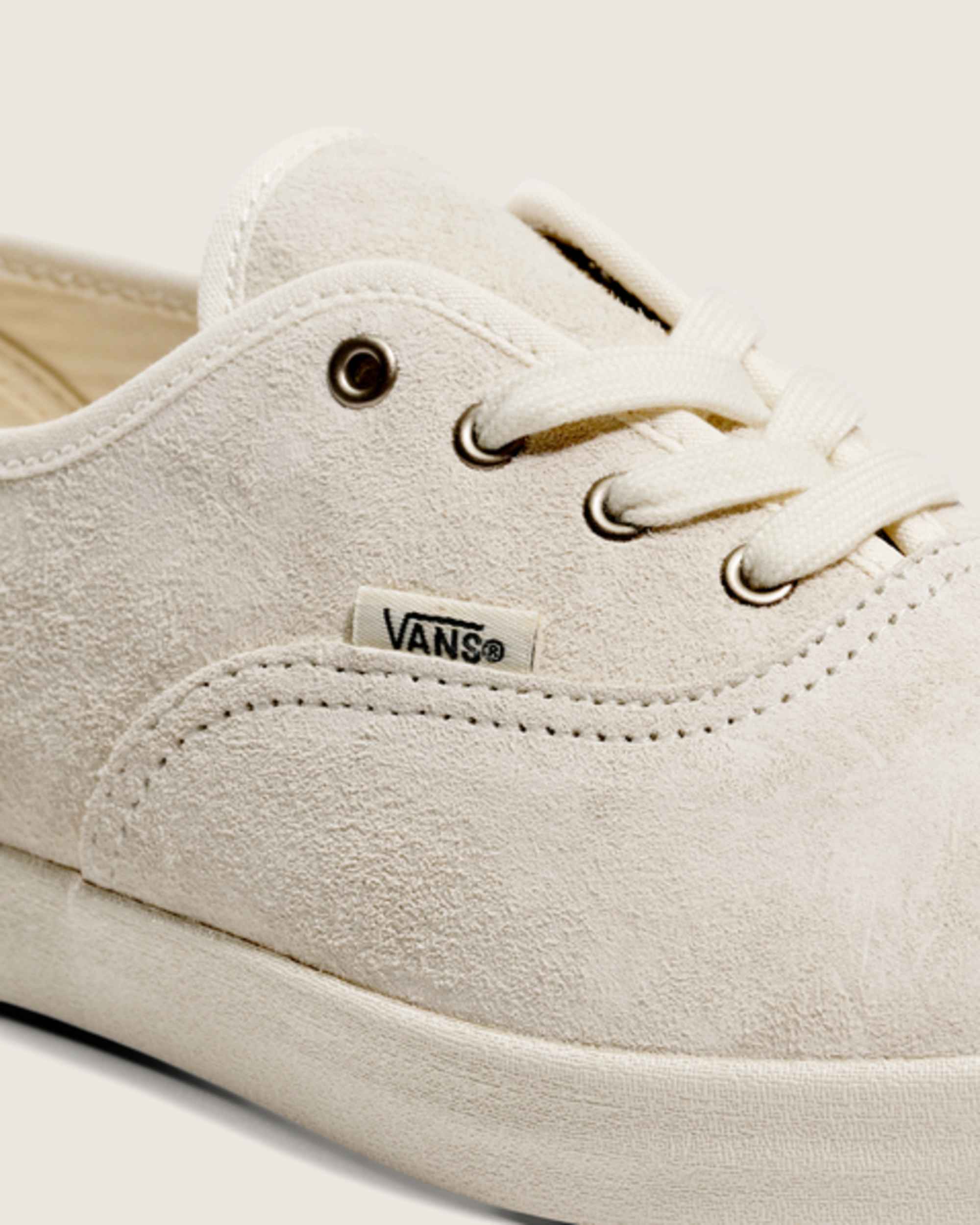 Authentic Almond Shoes VANS White ALT4