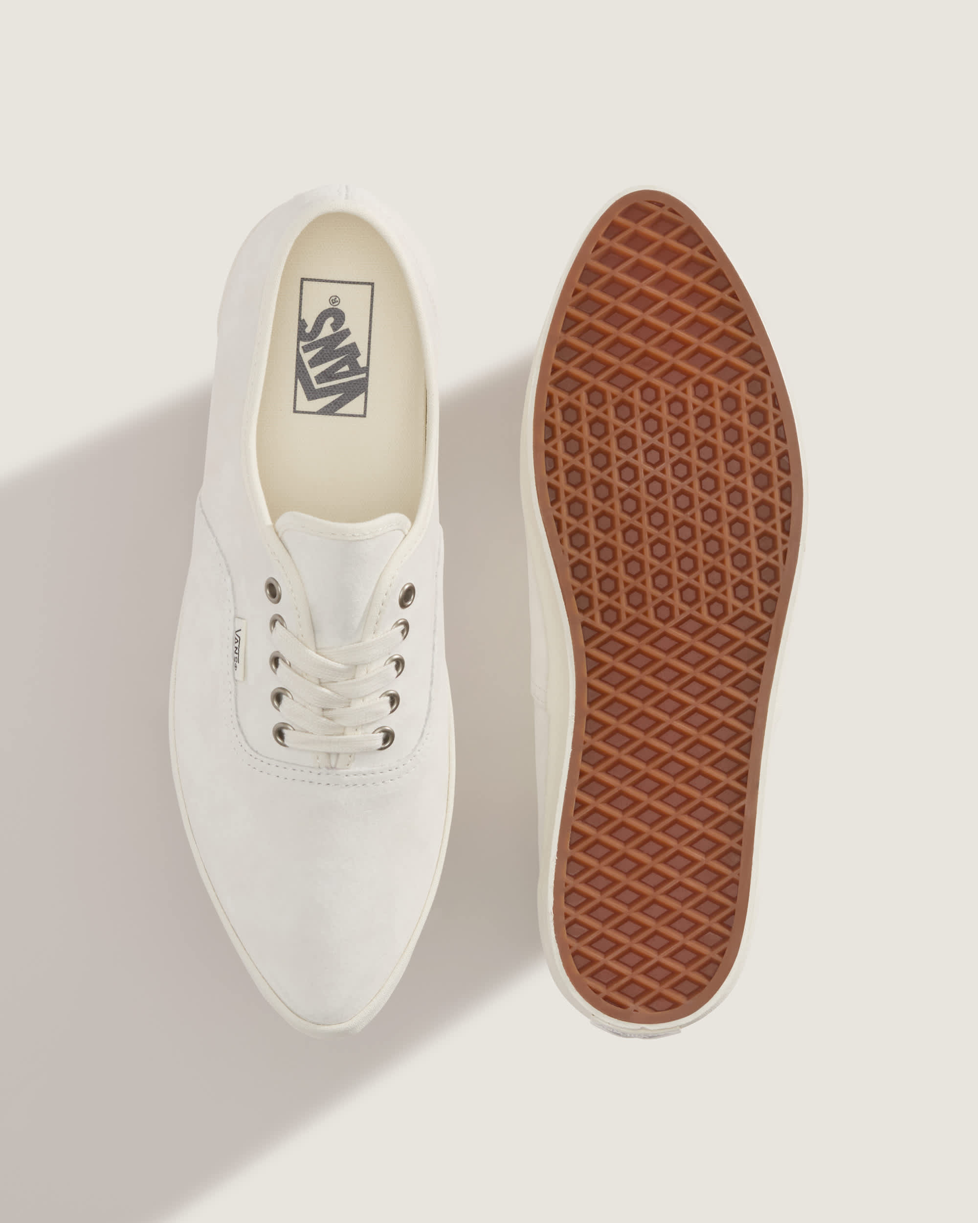 Authentic Almond Shoes VANS White ALT2