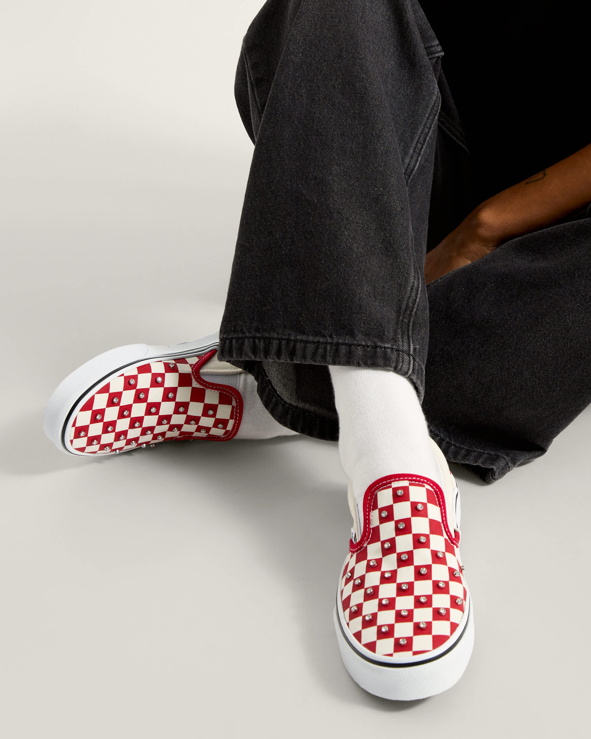 Zapatillas SlipOn Checkerboard con strass VANS Rojo ALT4