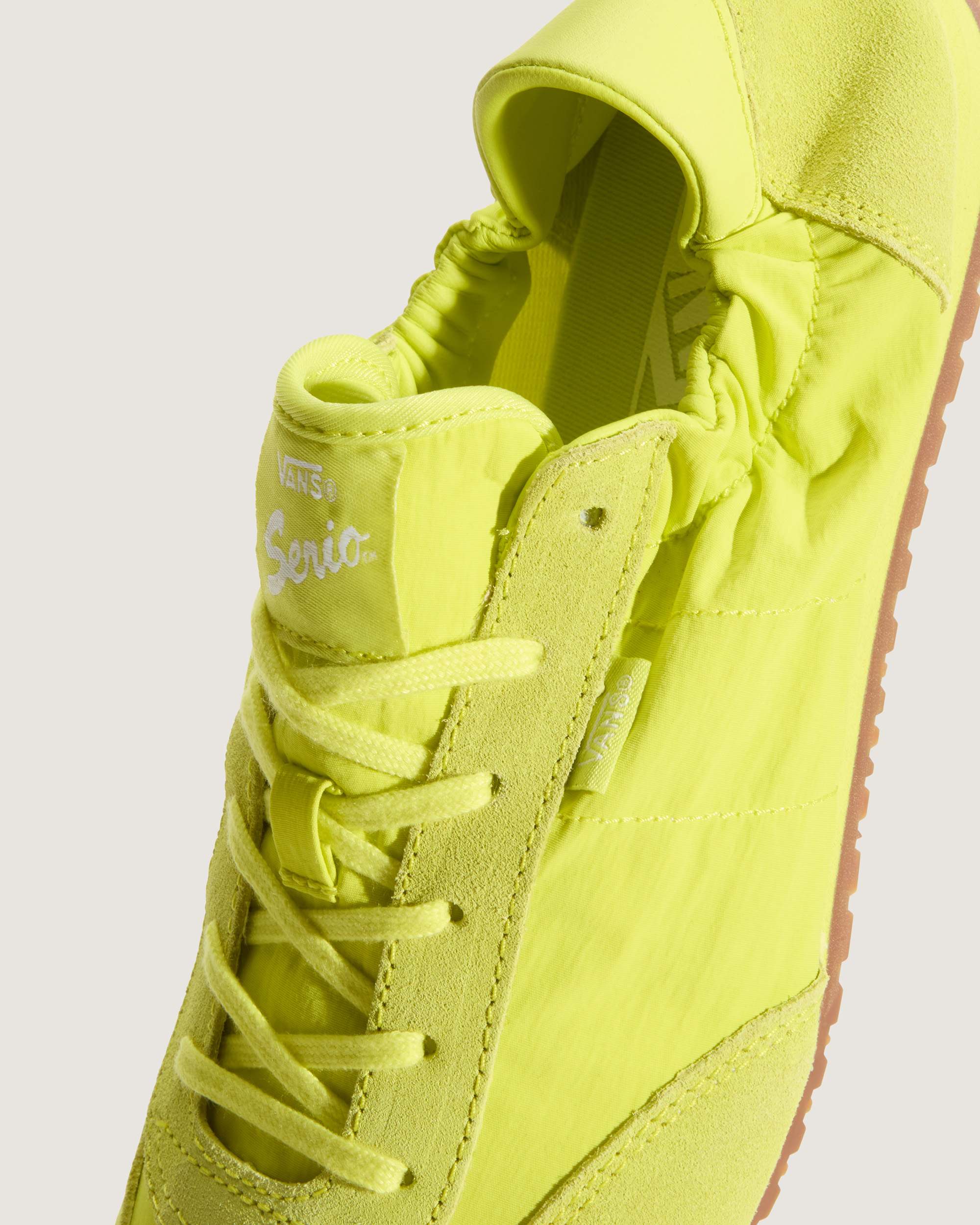Chaussures Super Lowpro Collapse VANS Jaune ALT4