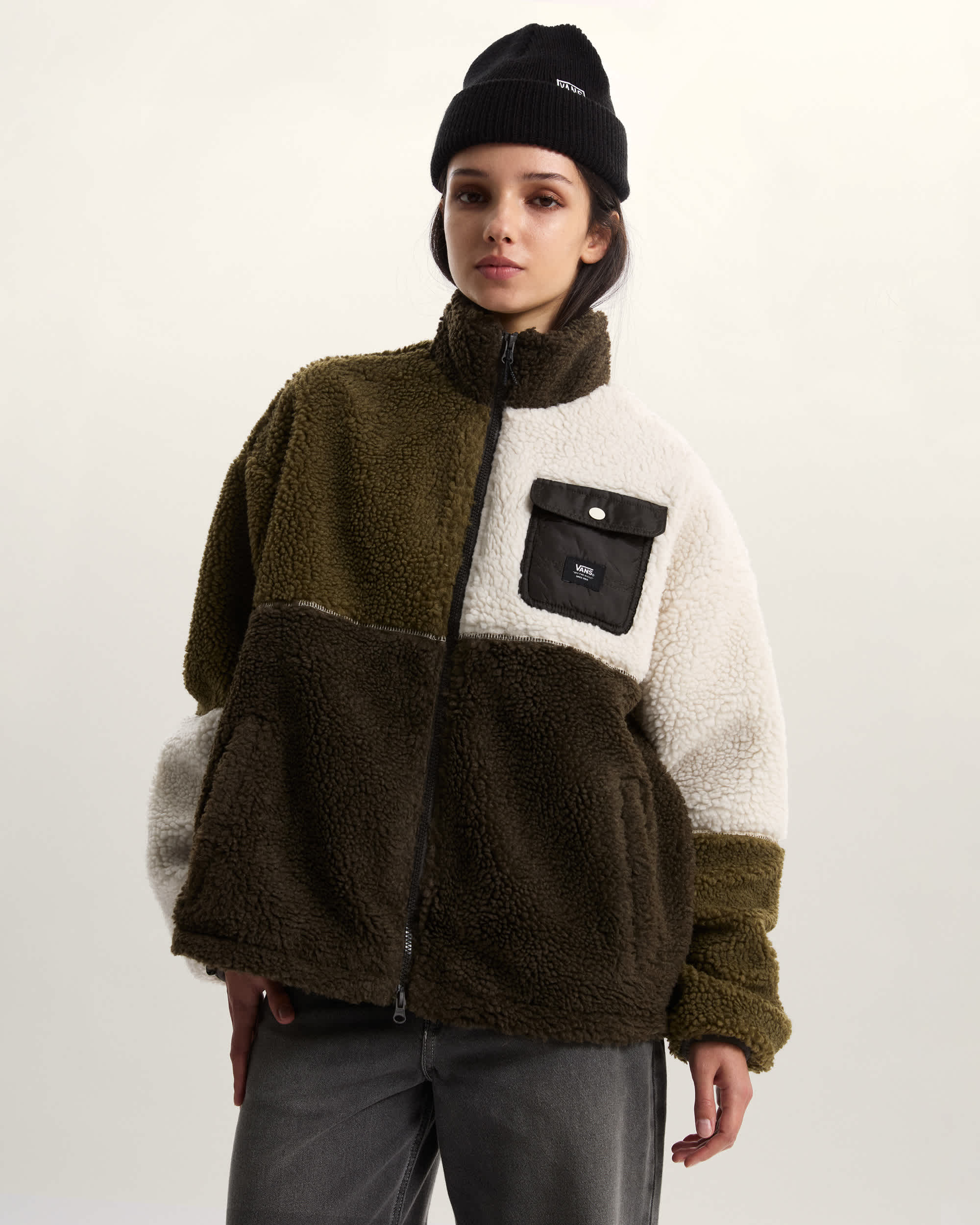 Forro polar de pelo largo con bloques de color Wren VANS Beis ALT2