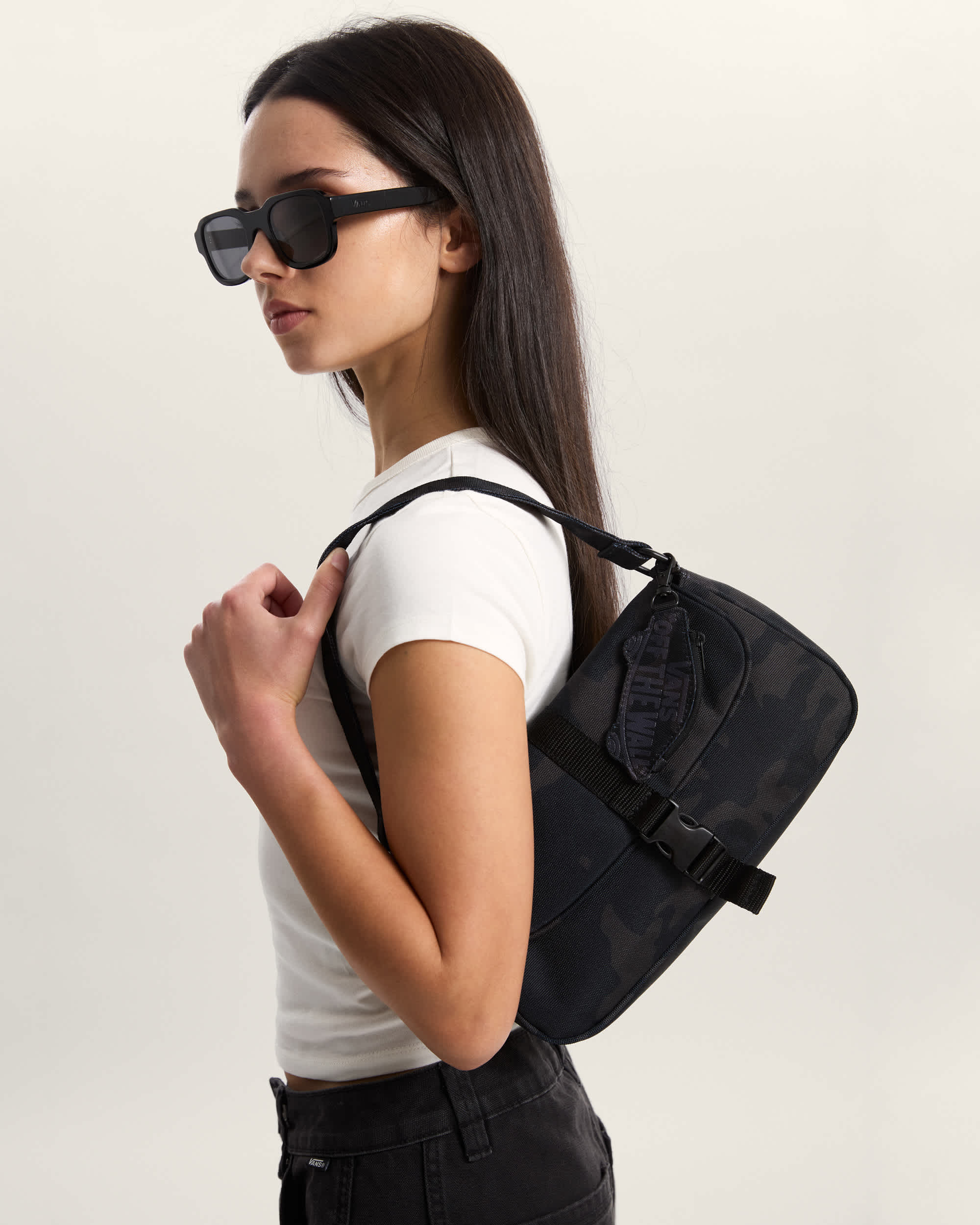 Hooked On Umhngetasche VANS Schwarz ALT3