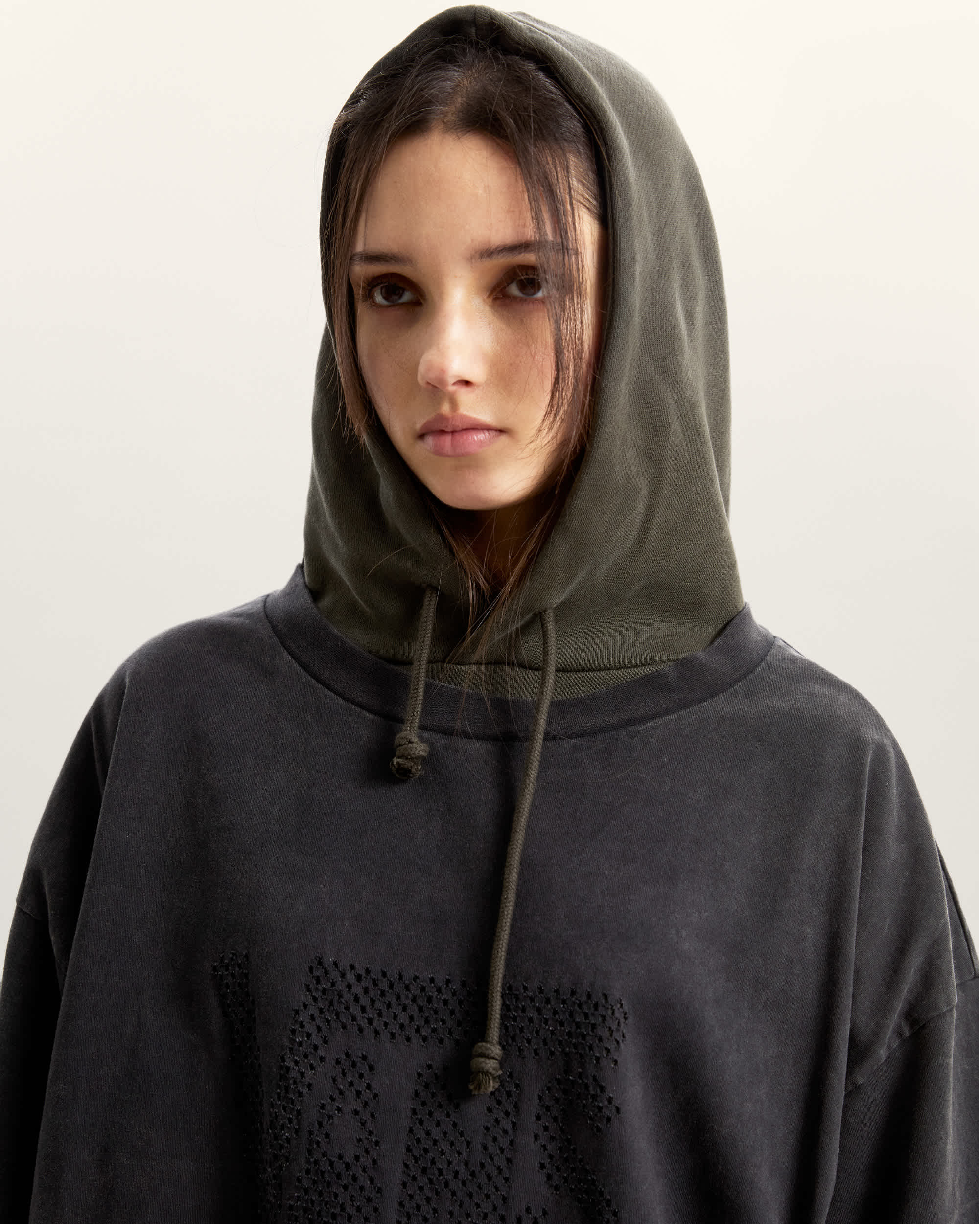 Bluza z kapturem Act Of Disagreement Lasered VANS Czarny ALT6