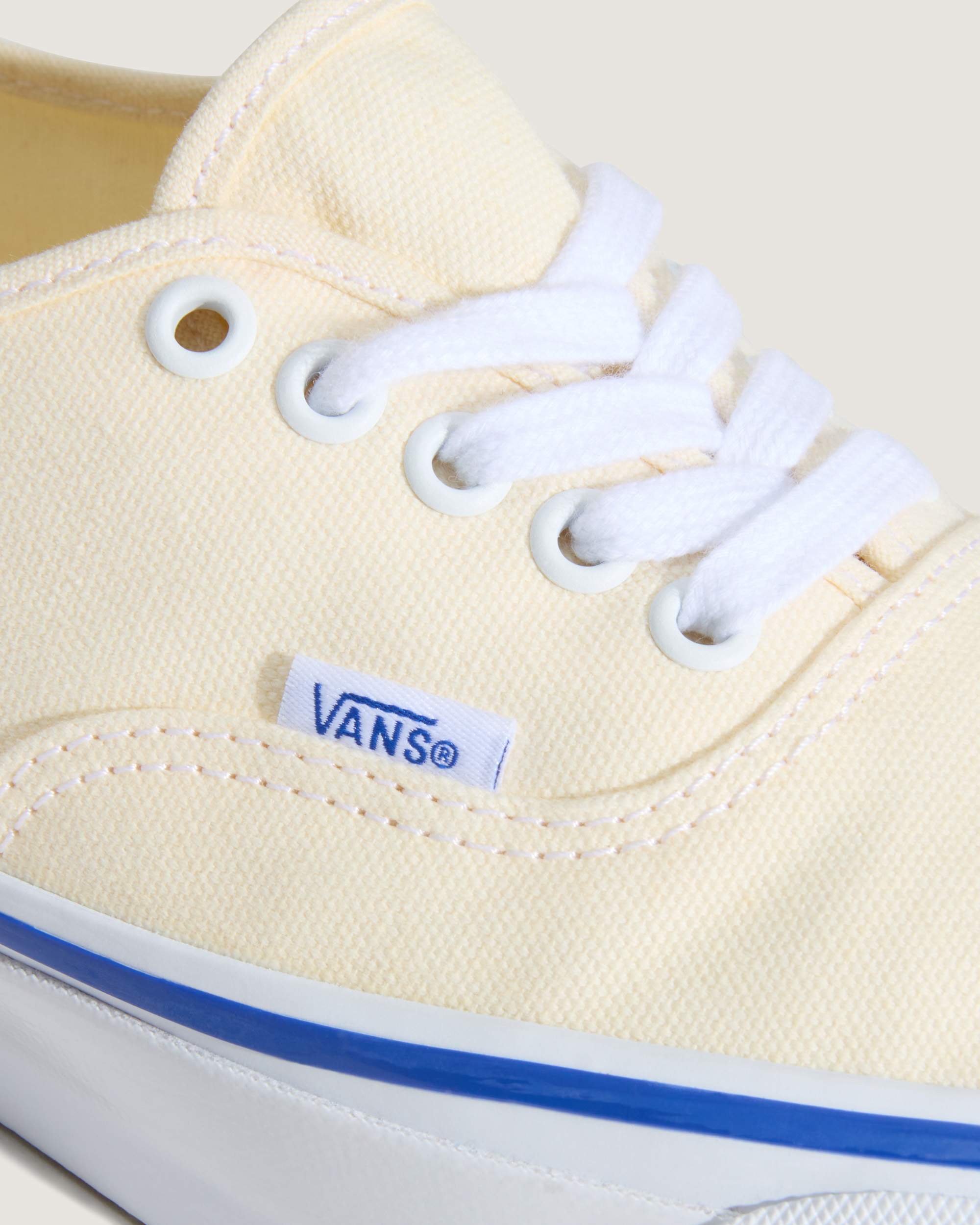 Premium Authentic 44 Schuhe VANS Wei ALT6