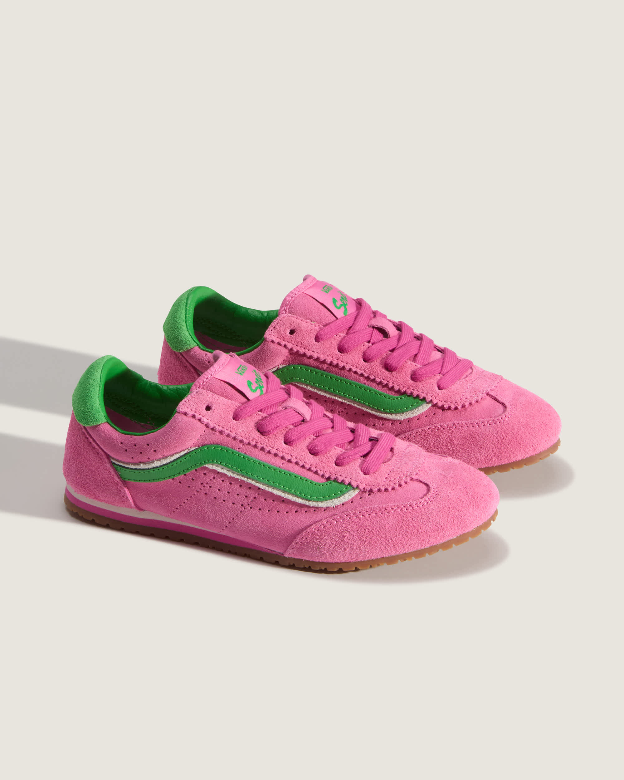 Super Lowpro Shoes VANS Pink ALT1