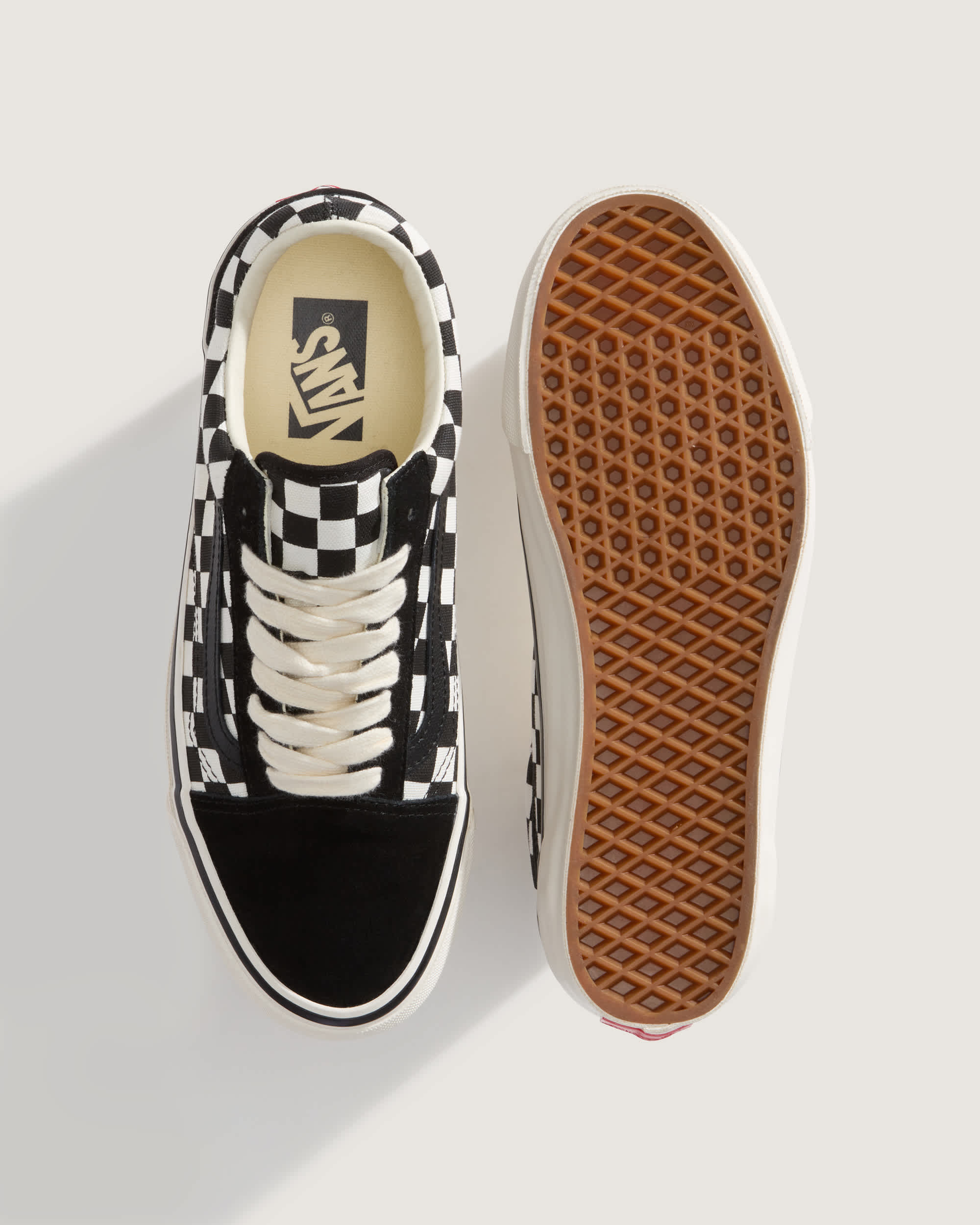Zapatillas Premium Old Skool VANS Negro ALT2