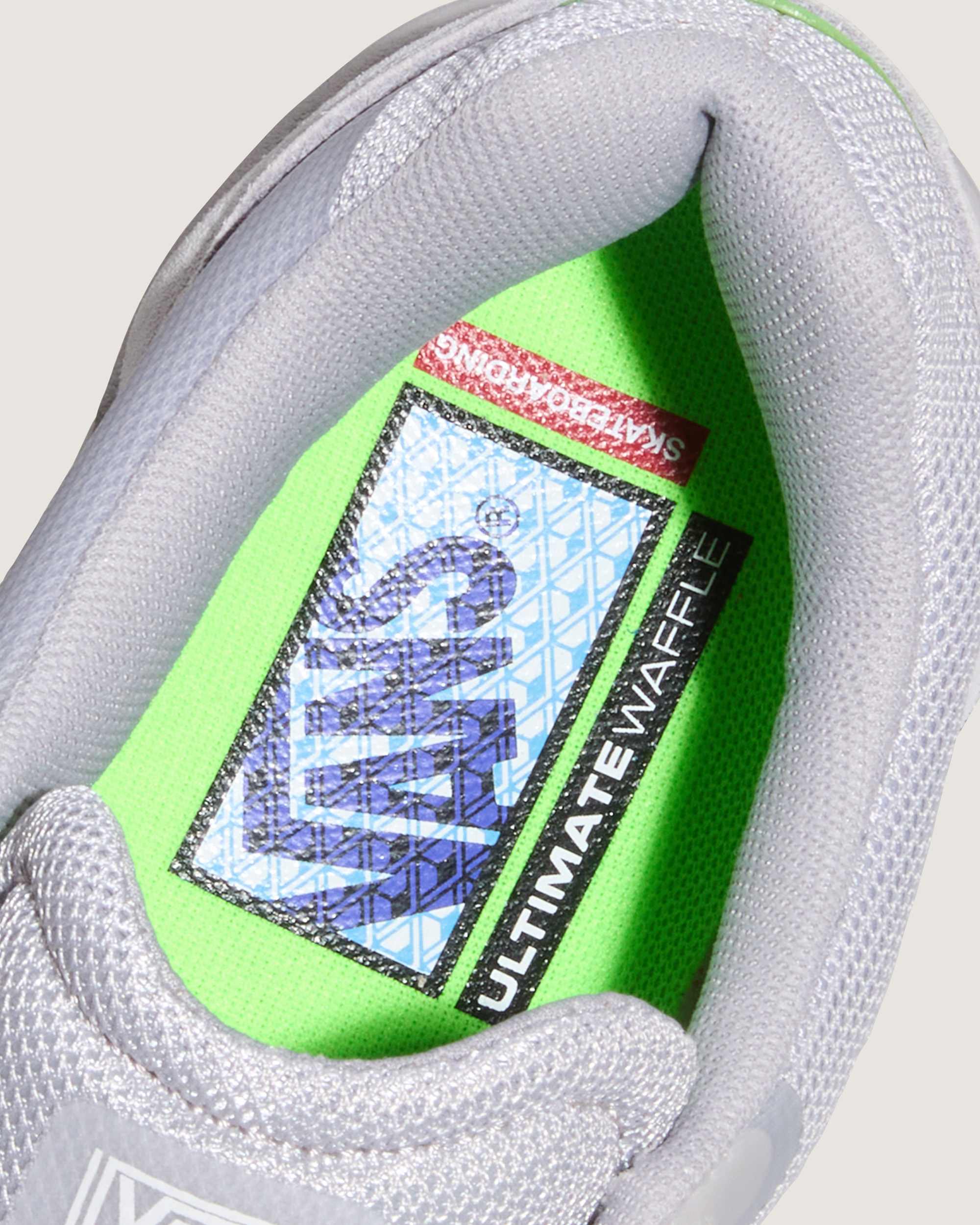 Chaussures Skate AVE 20 VANS Gris ALT6