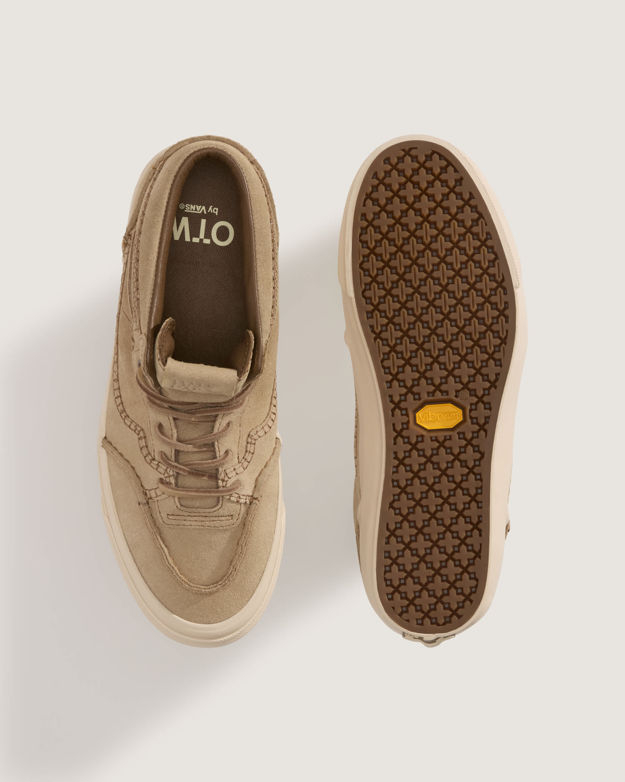 OTW Half Cab 33 Moc Vibram Classic SUEDE INCENSE VANS Beige ALT2