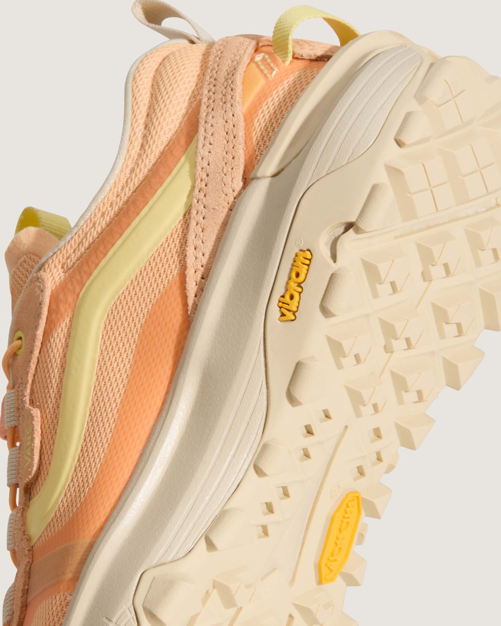 Crosspath XC Apricot Glow VANS Orange ALT7