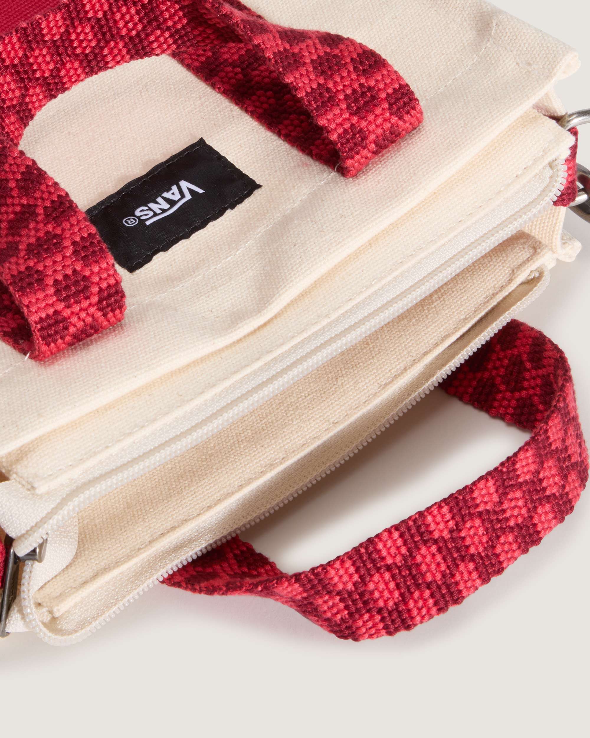 Lil Pergs Tote Crimson Haze VANS Rosa ALT3