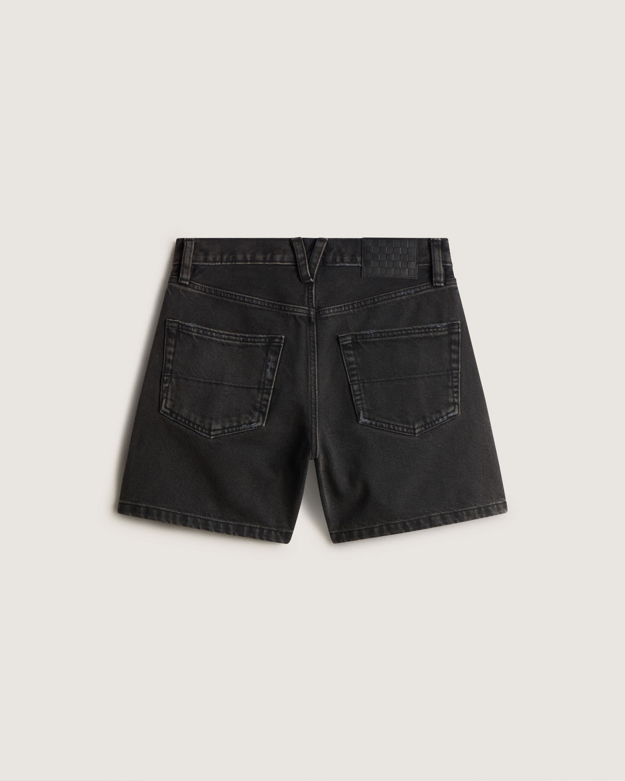 Check 5 Mid Rise Short Washed Black VANS Negro ALT1