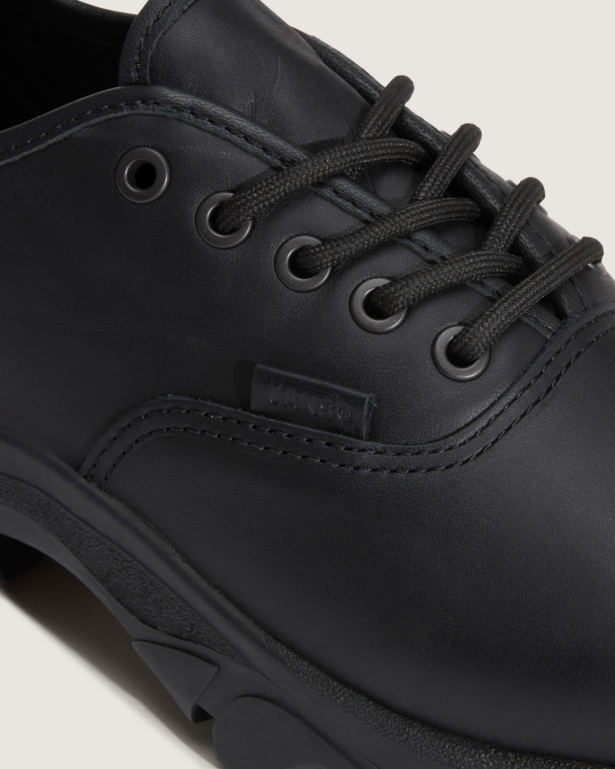 OTW Authentic Oxford VANS Schwarz ALT4