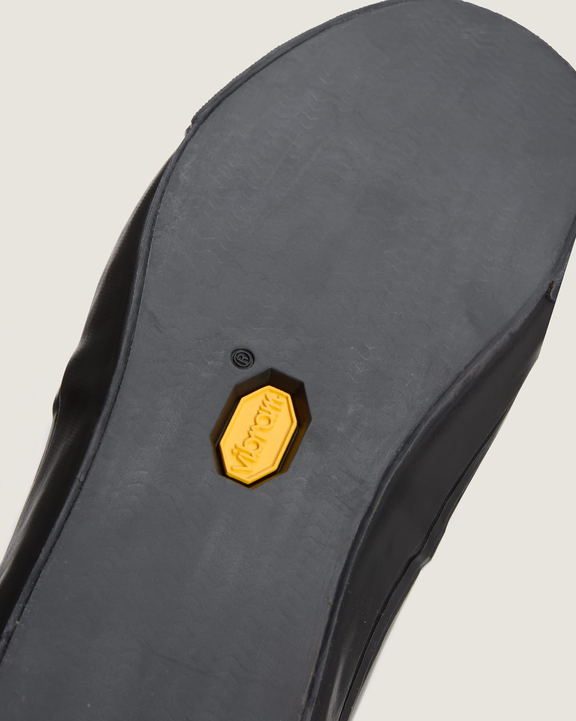 OTW Authentic 44 Siped Vibram VANS Preto ALT6