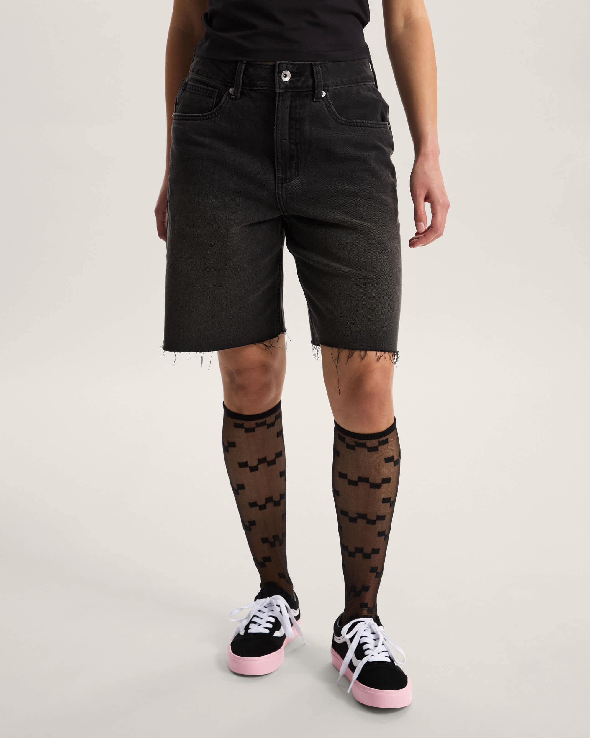 Szorty Sirelle CutOff VANS Czarny ALT2