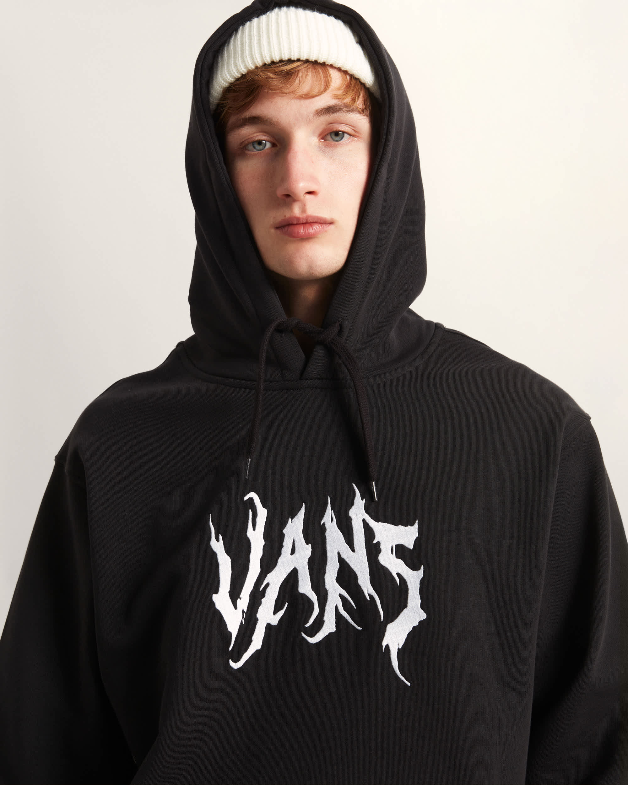 They Are Just Shoes Loose Hoodie VANS Schwarz ALT6