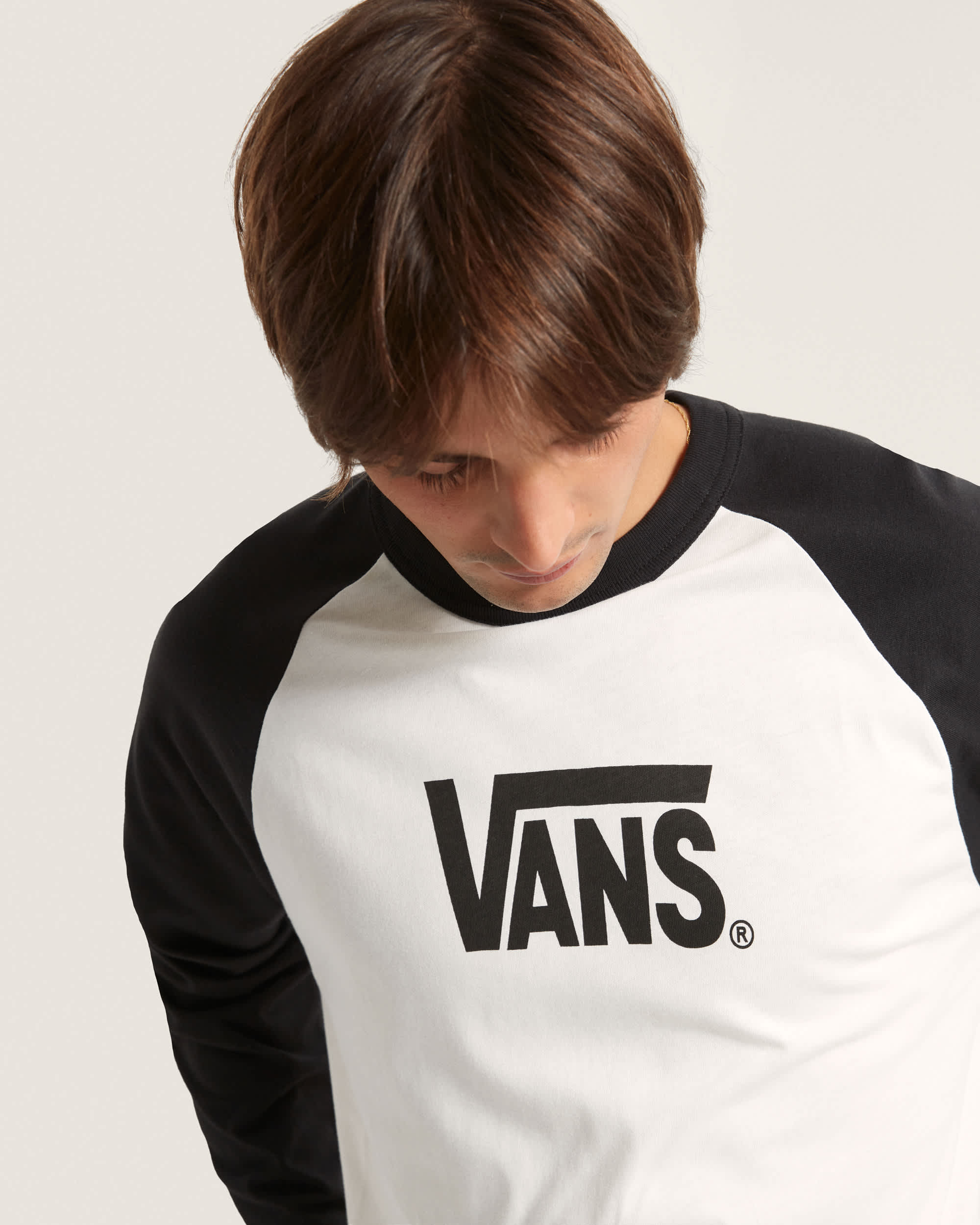 Core Raglan LangarmTShirt VANS Schwarz ALT5
