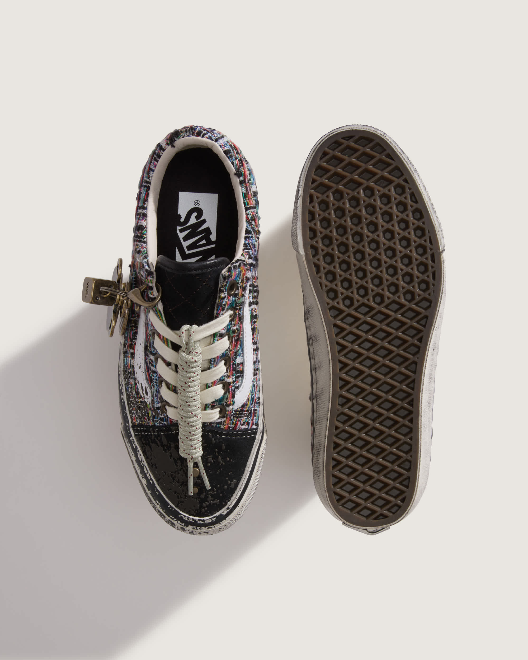 Chaussures Premium Old Skool VANS Noir ALT4